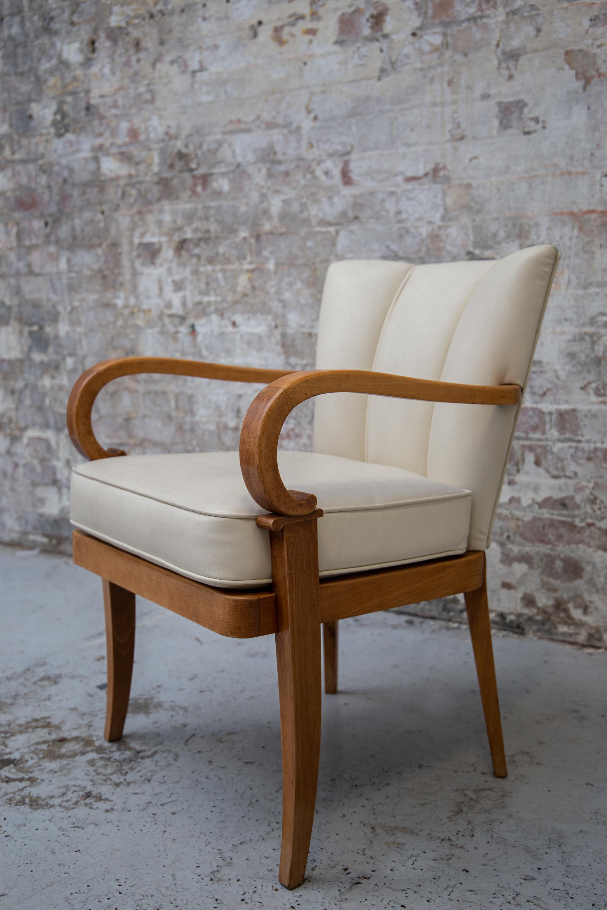 A Pair of Cherrywood Armchairs attributed to Etienne-Henri Martin, circa 1937 In Good Condition For Sale In London, GB