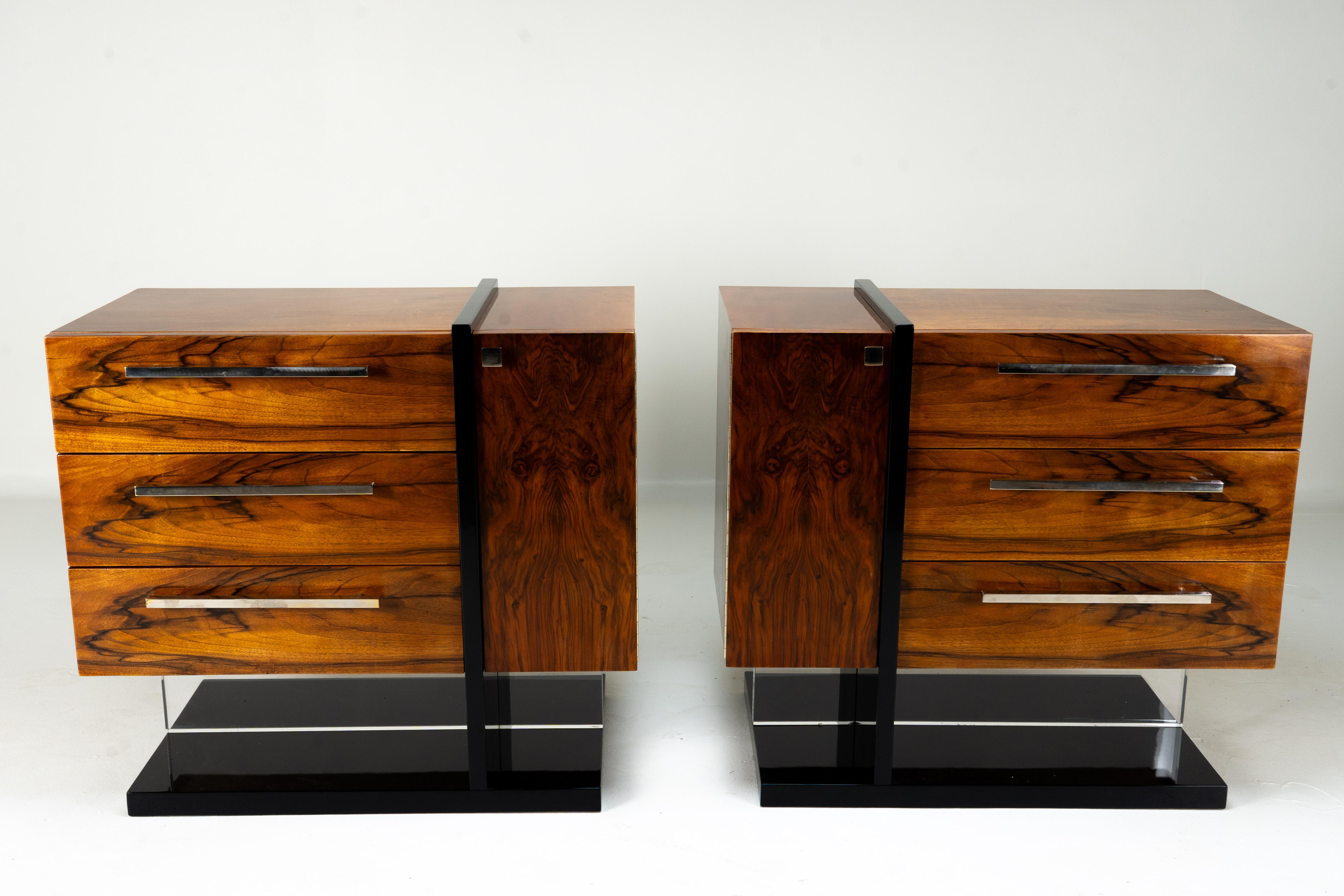 20th Century A Pair of Chest of Drawers with Walnut Veneers and Nickel Handles For Sale