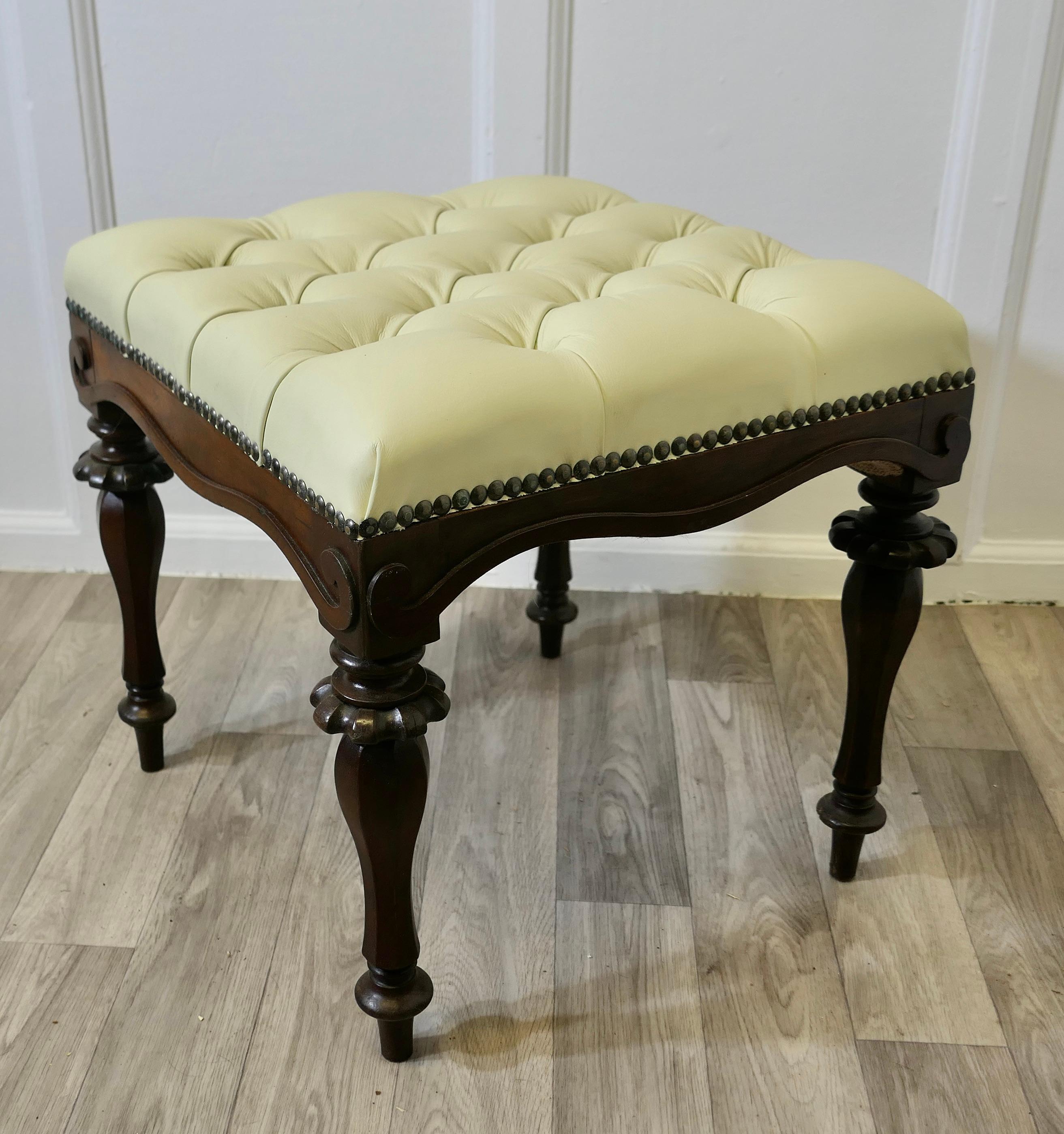 19th Century A Pair of Chesterfield Buttoned Leather Walnut Library Window Stools For Sale