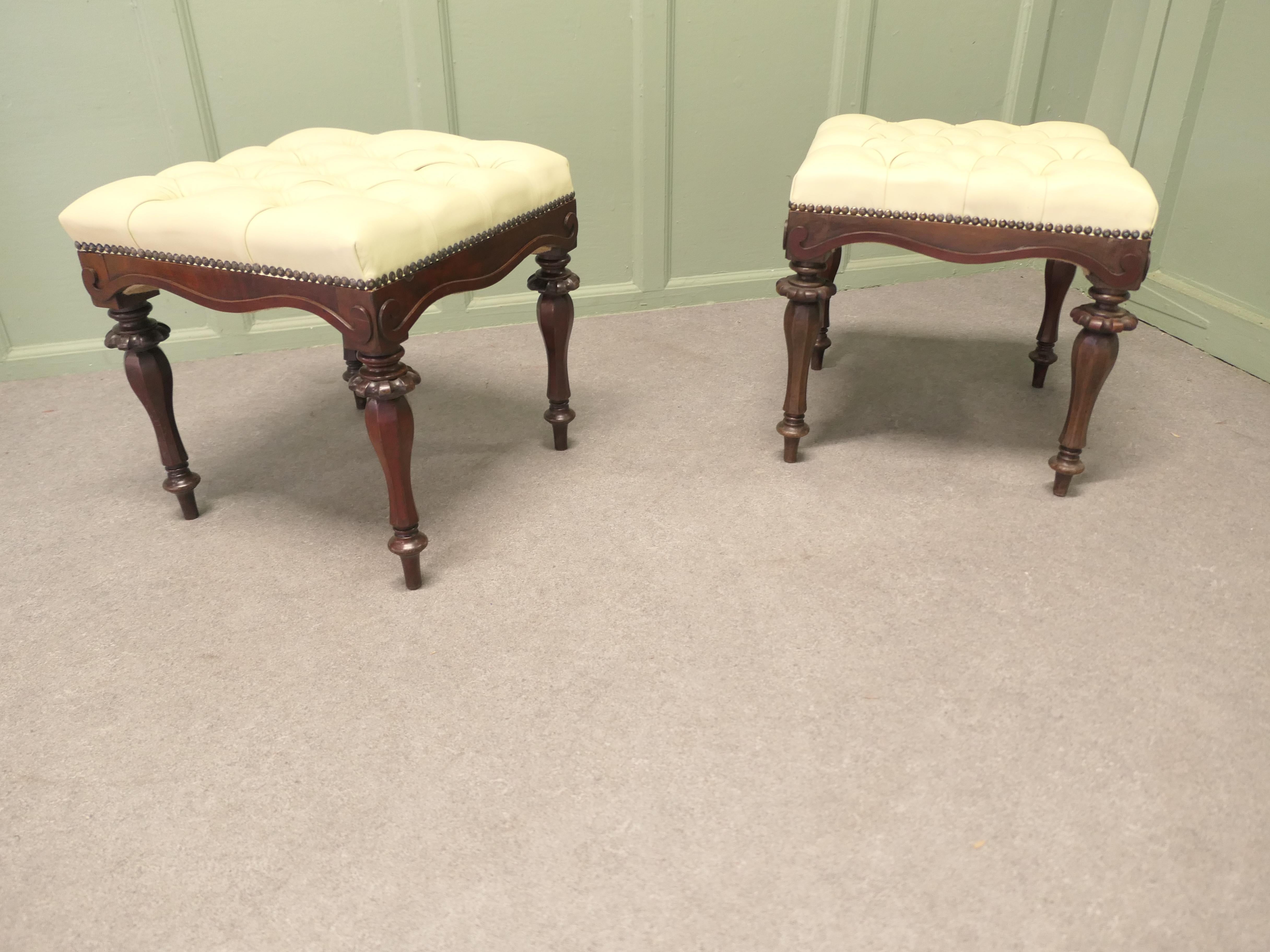 19th Century A Pair of Chesterfield Buttoned Leather Walnut Library Window Stools For Sale