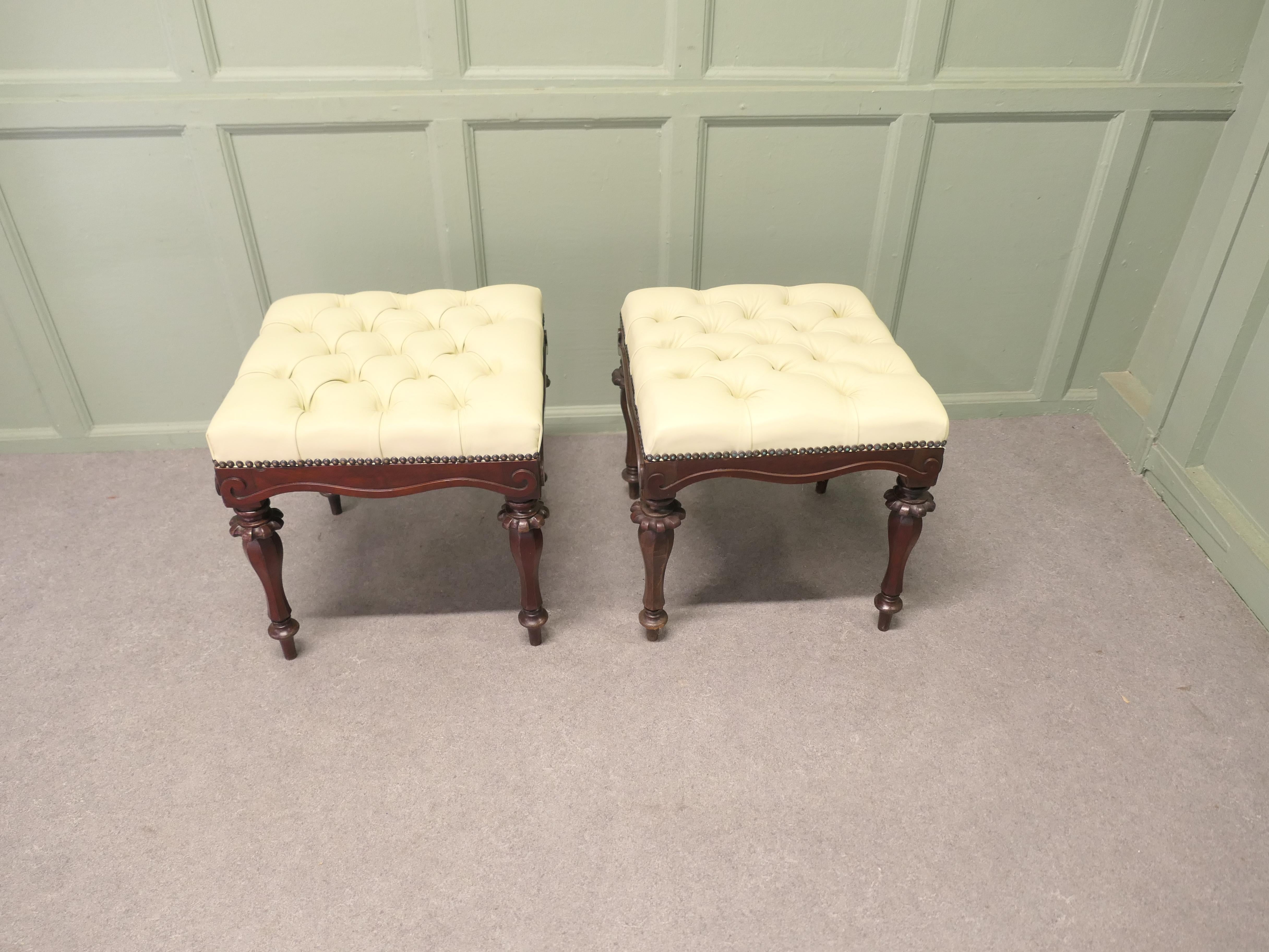 A Pair of Chesterfield Buttoned Leather Walnut Library Window Stools For Sale 1