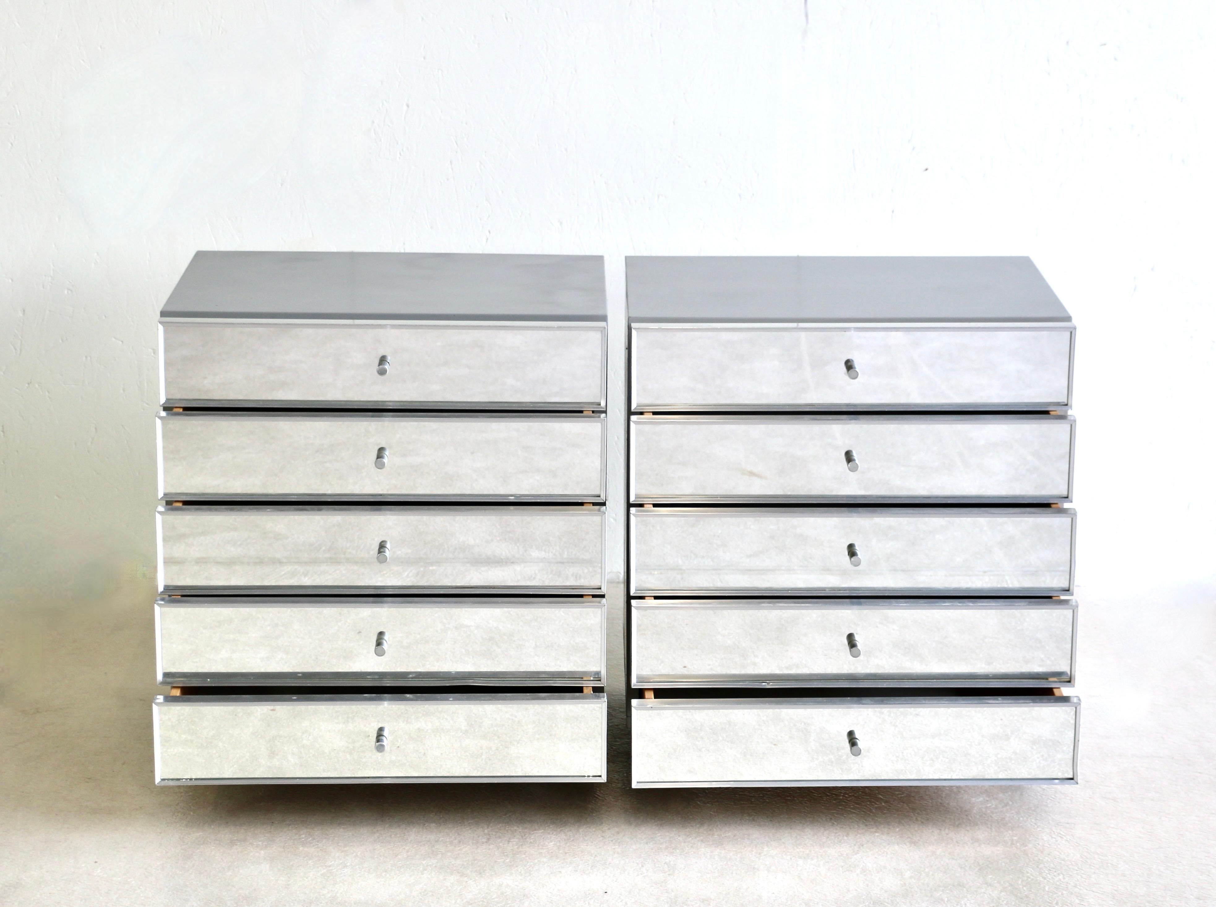 A pair of chests of drawers. Germany 1980s. In Fair Condition For Sale In VILLERS-SUR-MER, FR