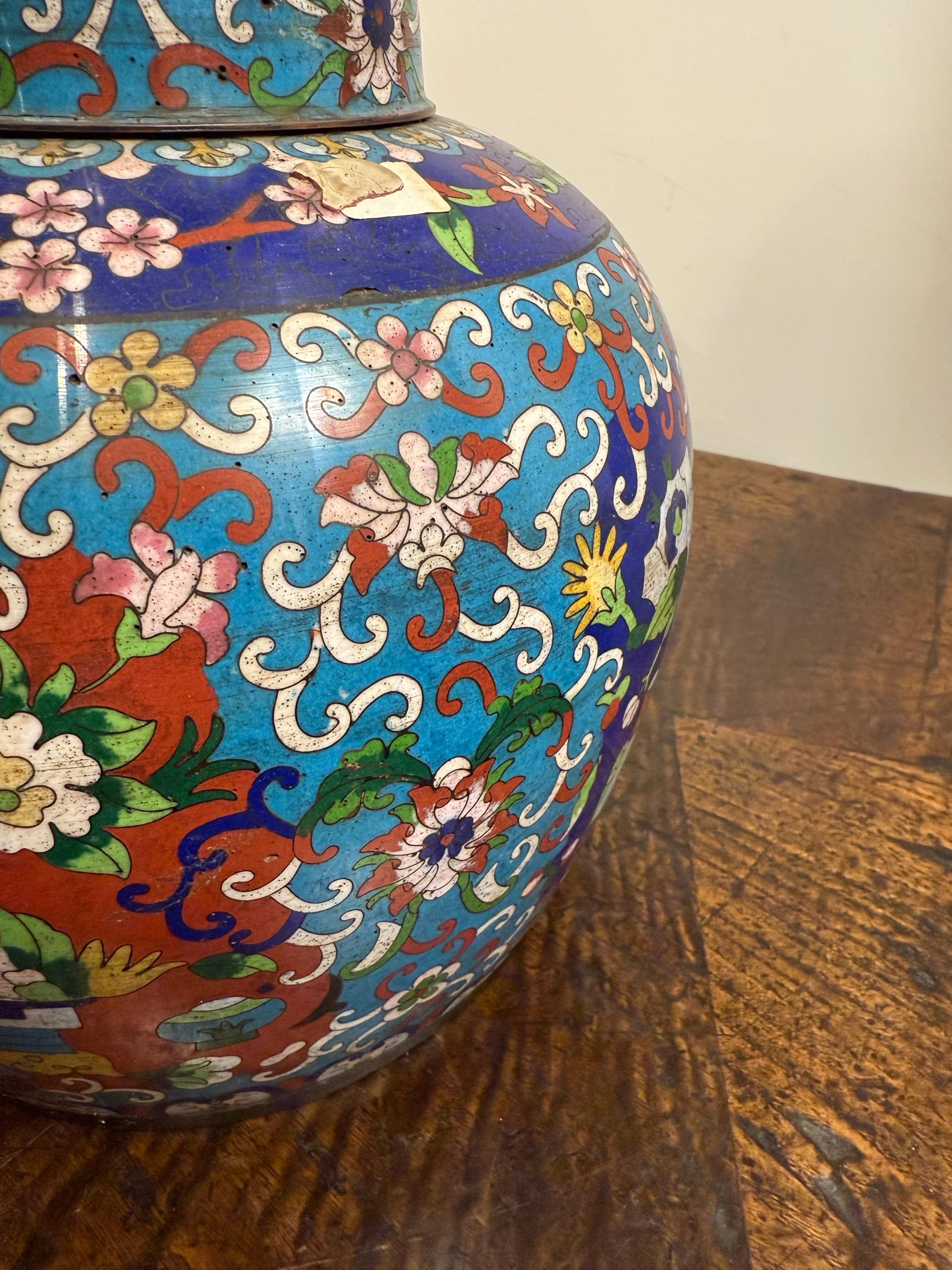 Pareja de jarras chinas de jengibre de cloisonné, principios del siglo XX en venta 2