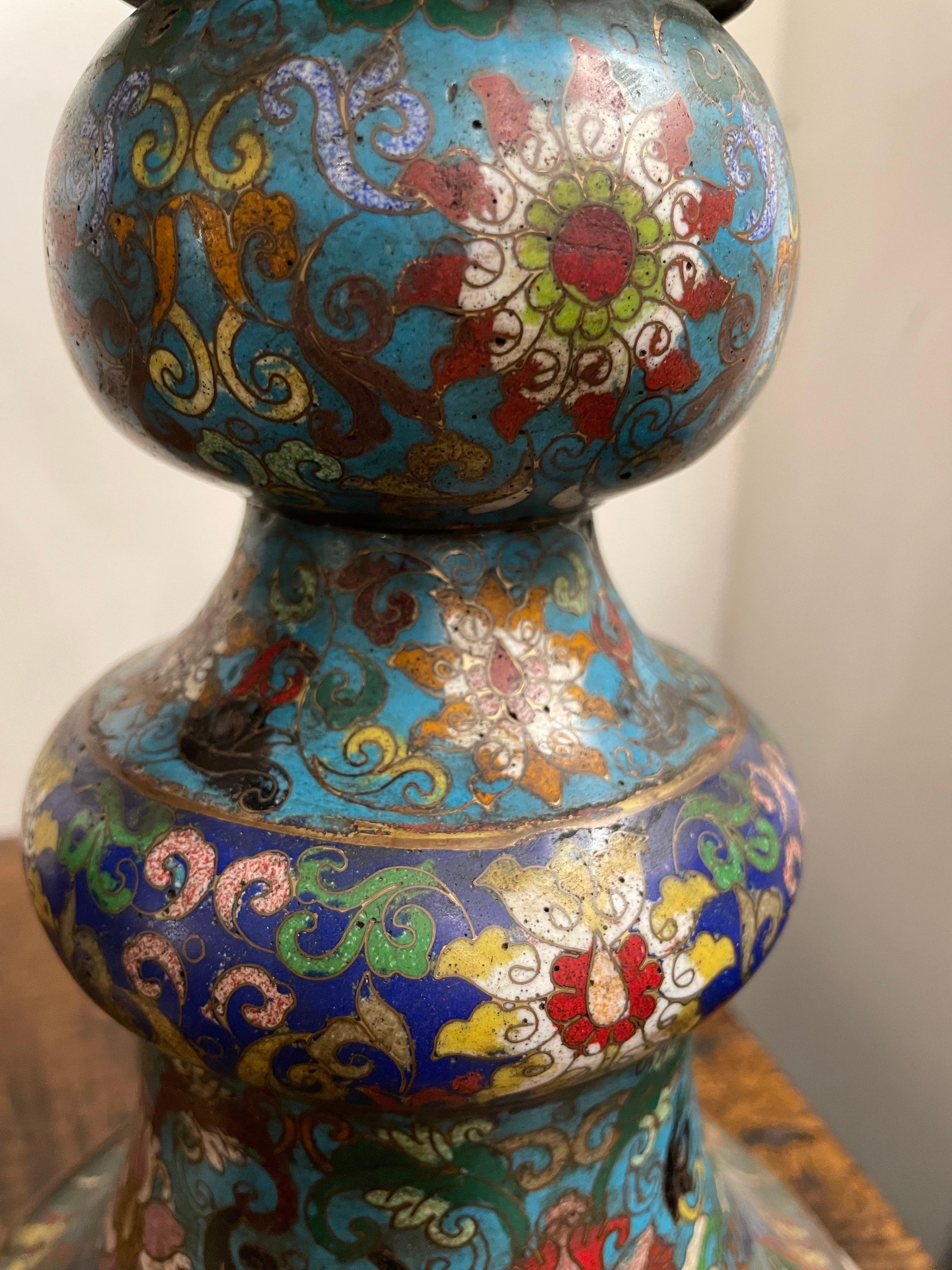 A Pair of Chinese Cloisonne Vases, Late 19th Century In Good Condition For Sale In ARMADALE, VIC