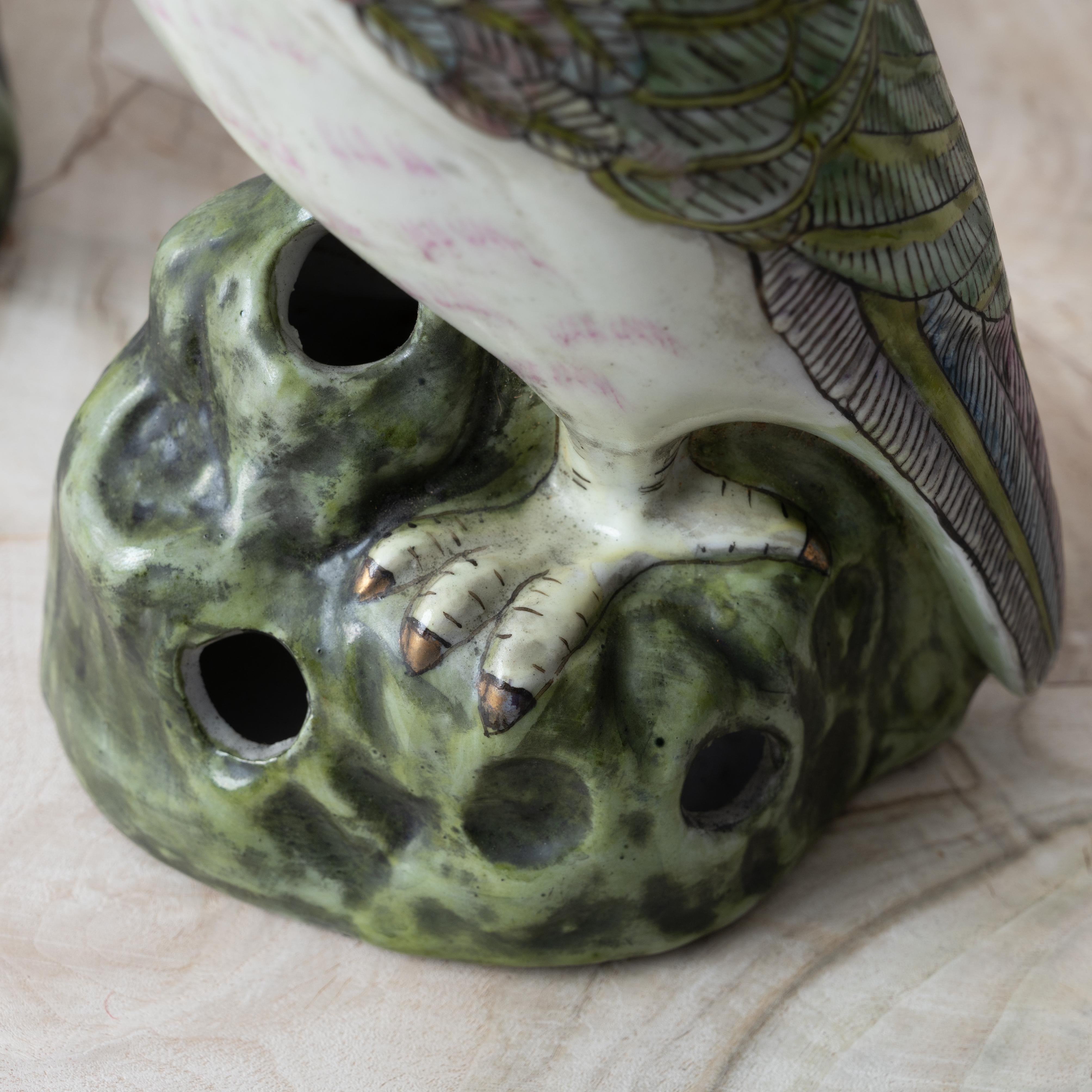 A Pair of Chinese Export Porcelain Parrots 2