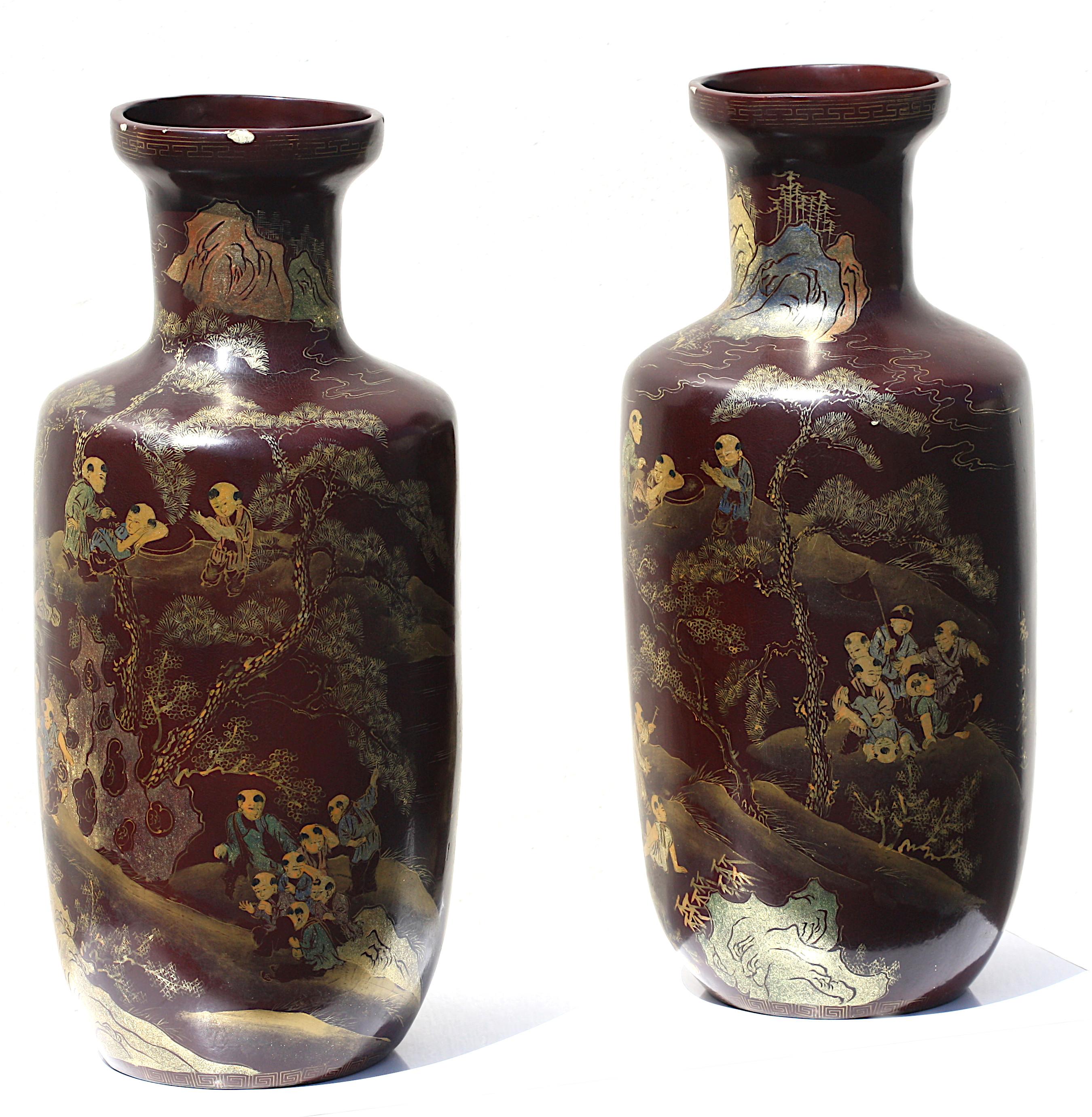 Pair of Chinese Export Vases of Black Lacquer with Gold Gilt Decoration For Sale 4