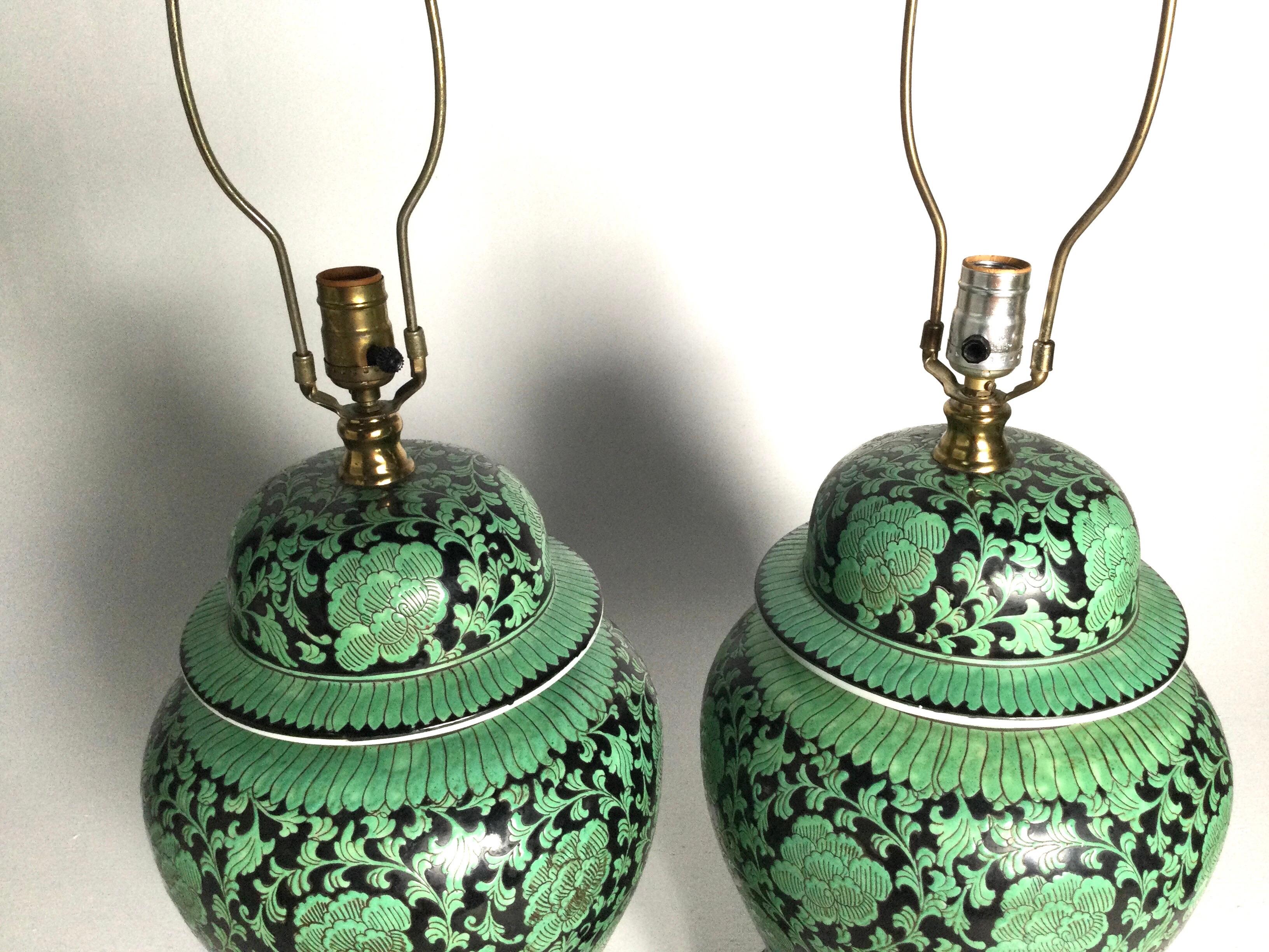20th Century Pair of Chinese Green and Black Porcelain Ginger Jar Lamps For Sale