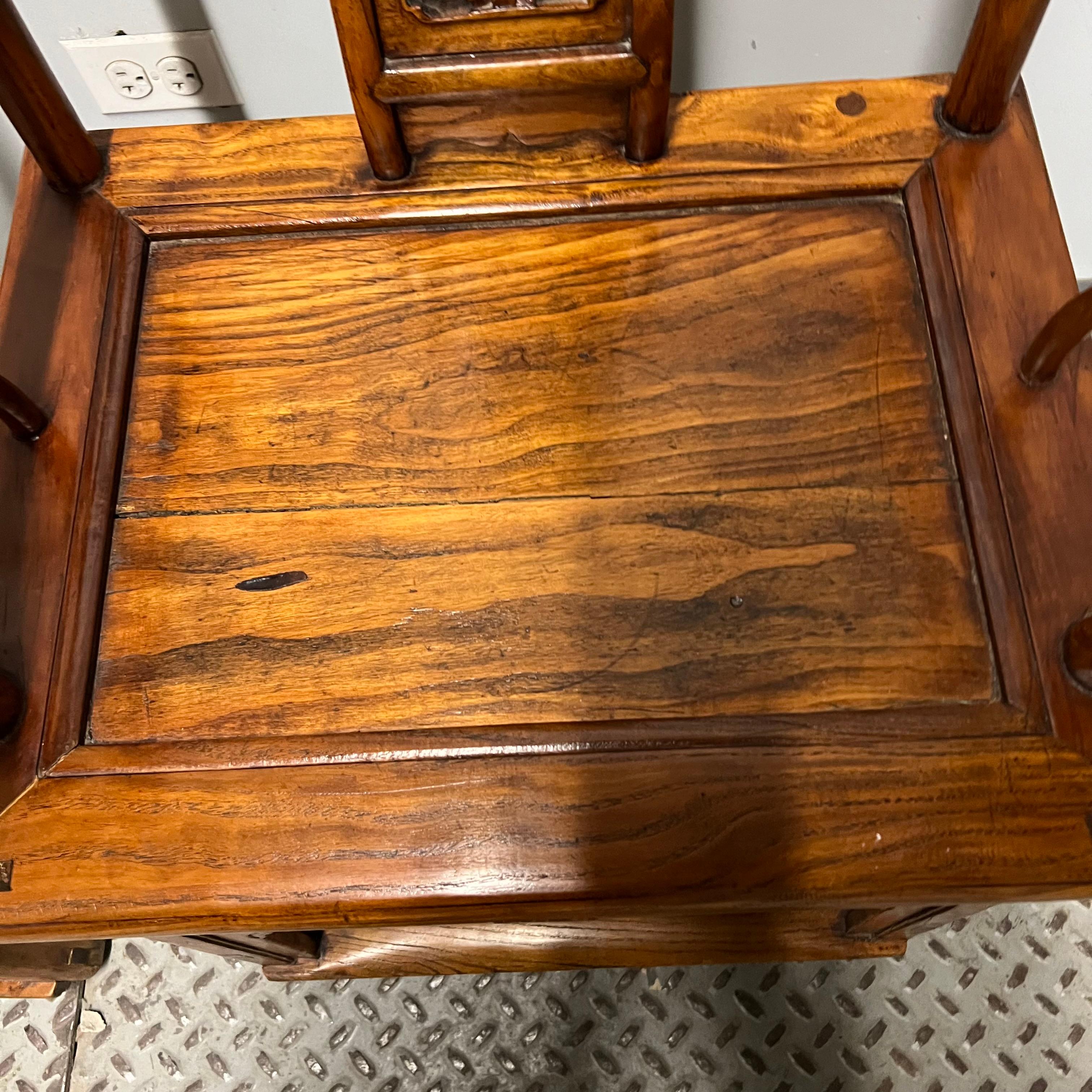 Early 20th Century A Pair of Chinese Huanghuali Official's Chairs For Sale