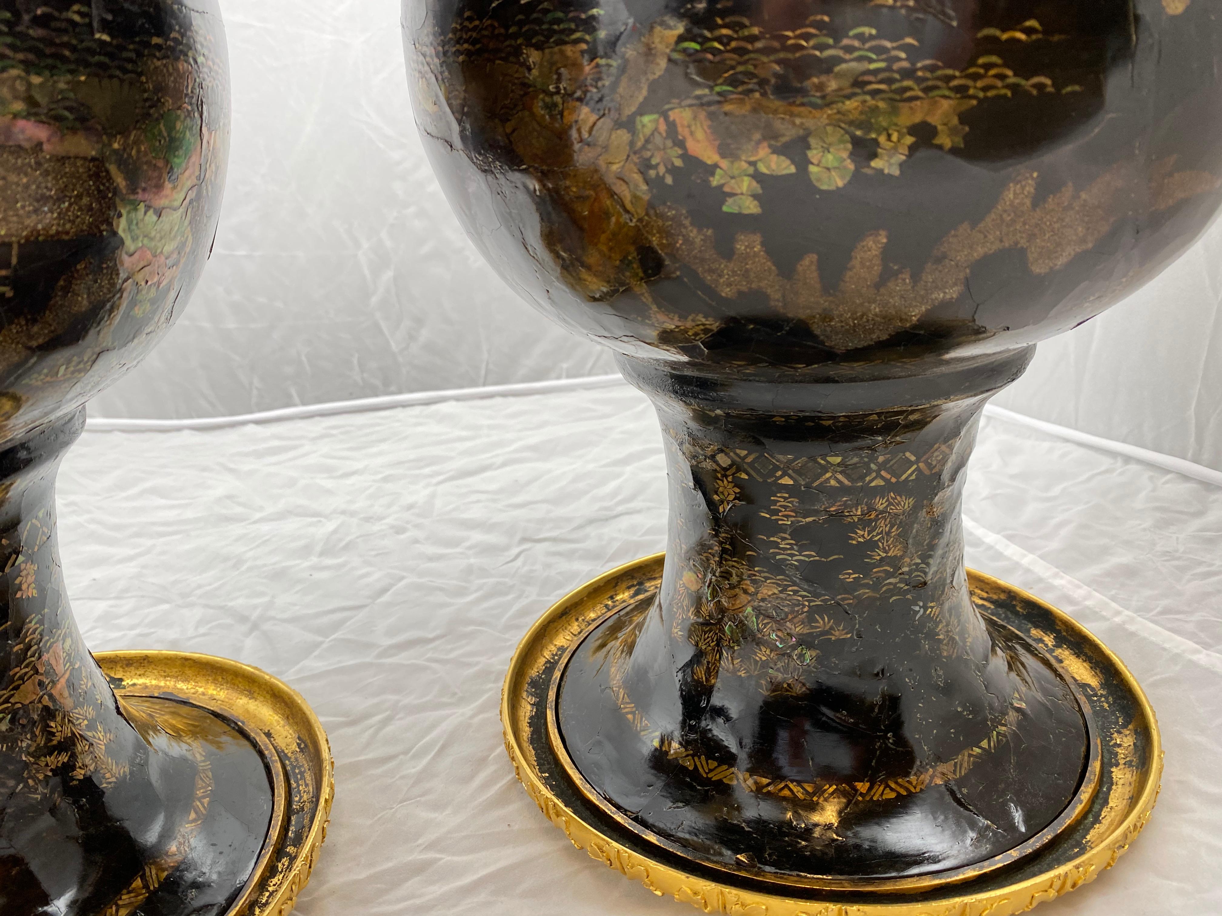 Pair of Chinese Lacquer Urns Mounted with Gilt Bronzes, 19th Century 5