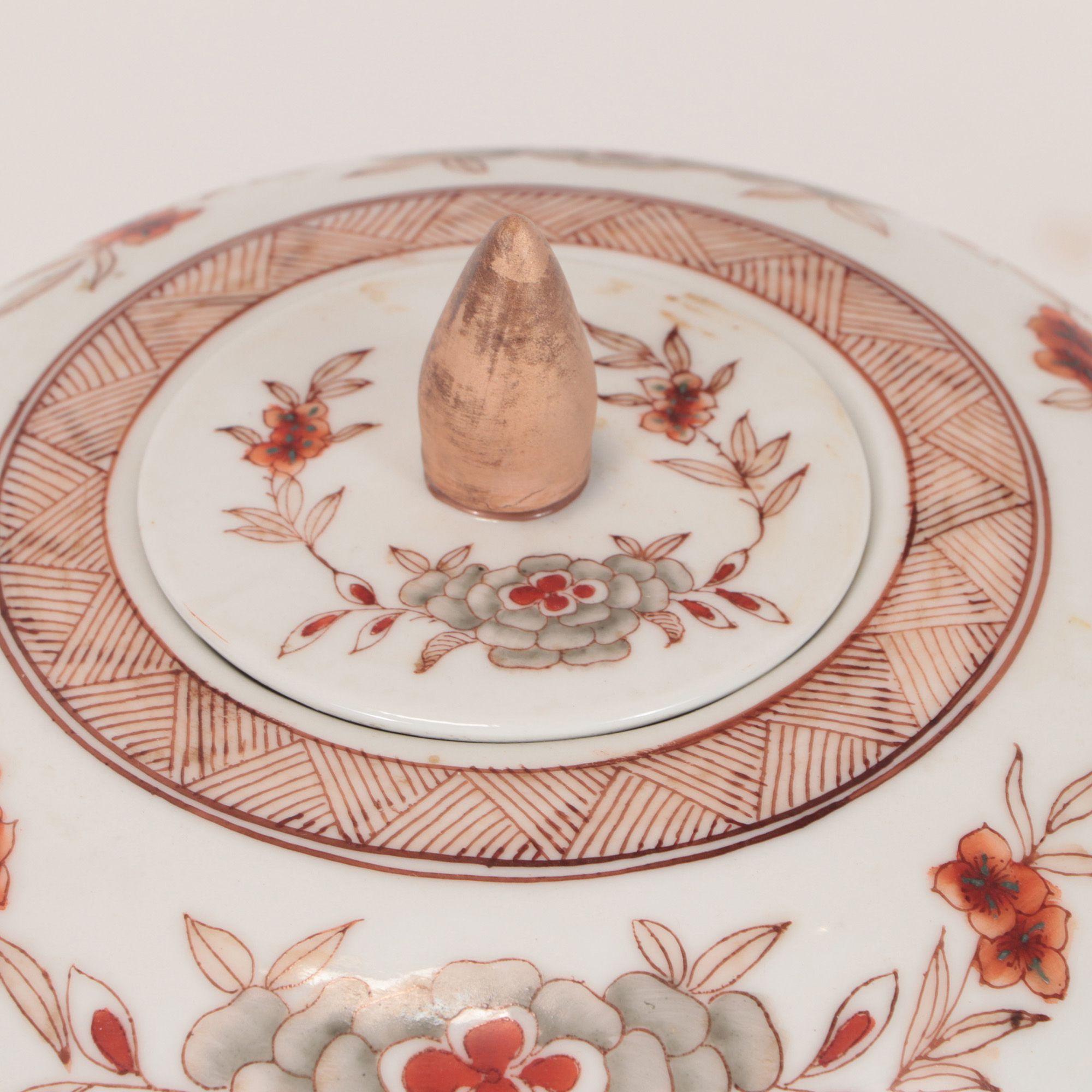 Pareja de tarros decorados de porcelana china con tapa en Bueno estado para la venta en Philadelphia, PA