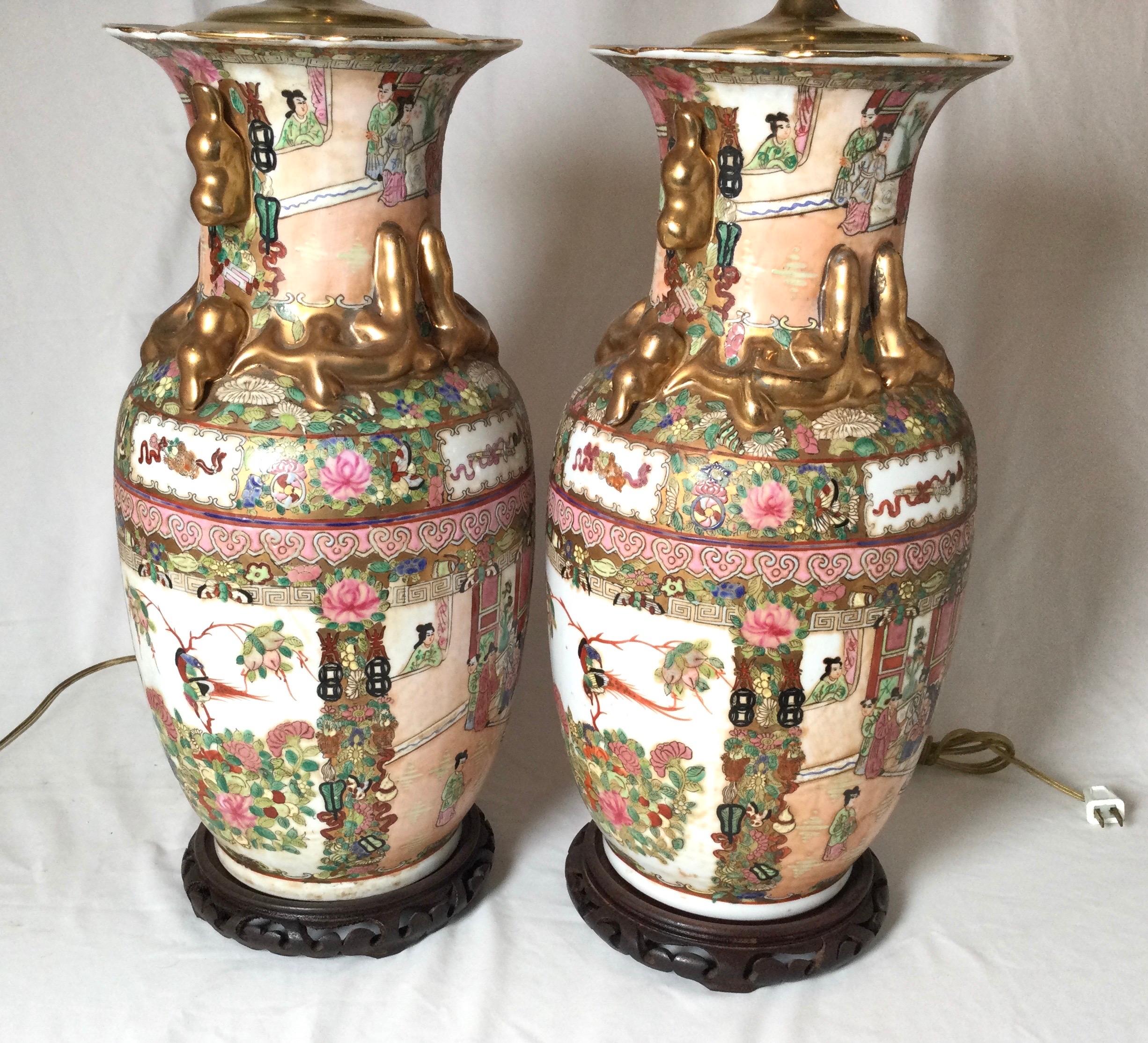 Chinese Export Pair of Chinese Porcelain Lamps with Wood Bases