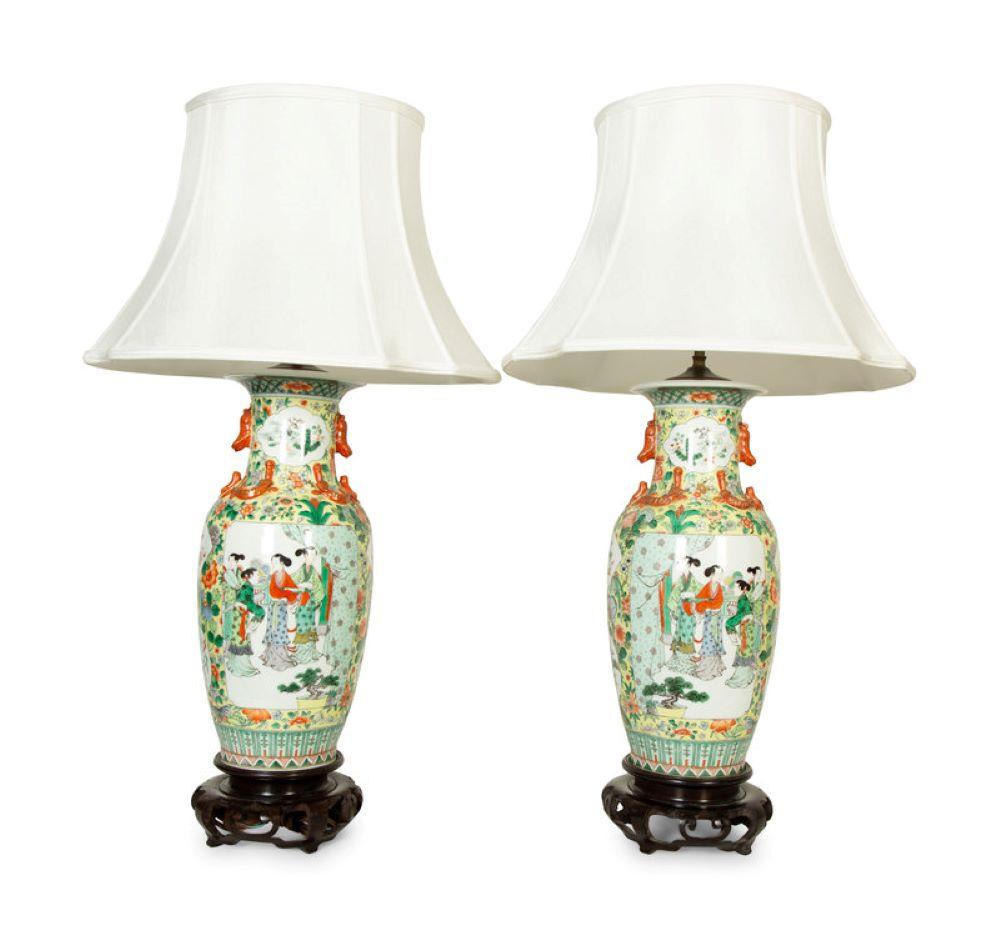 Paar chinesische Porzellanvasen als Lampen montiert im Zustand „Gut“ im Angebot in Atlanta, GA
