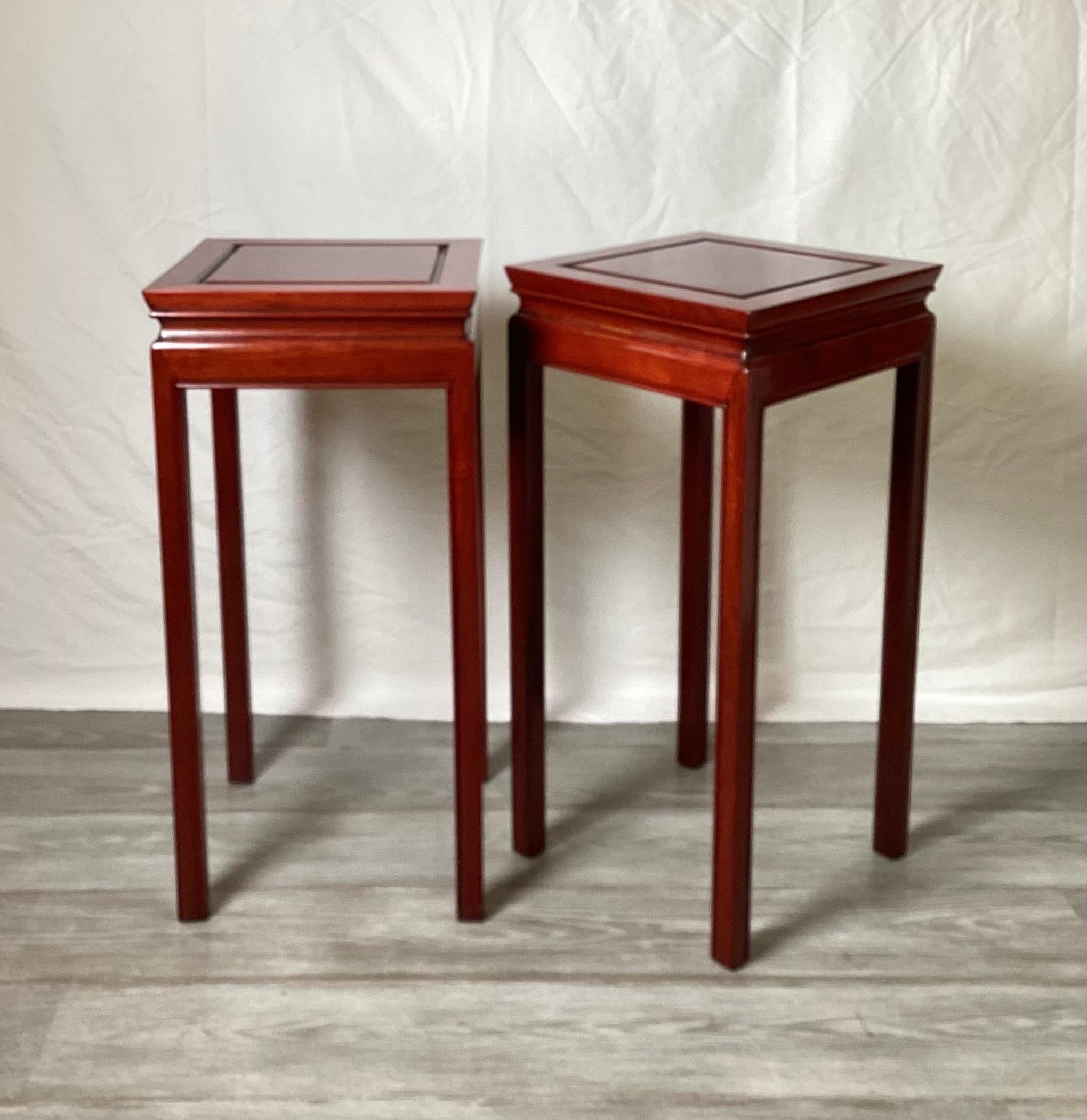 Chinese Export Pair of Chinese Square Stands of Tables For Sale