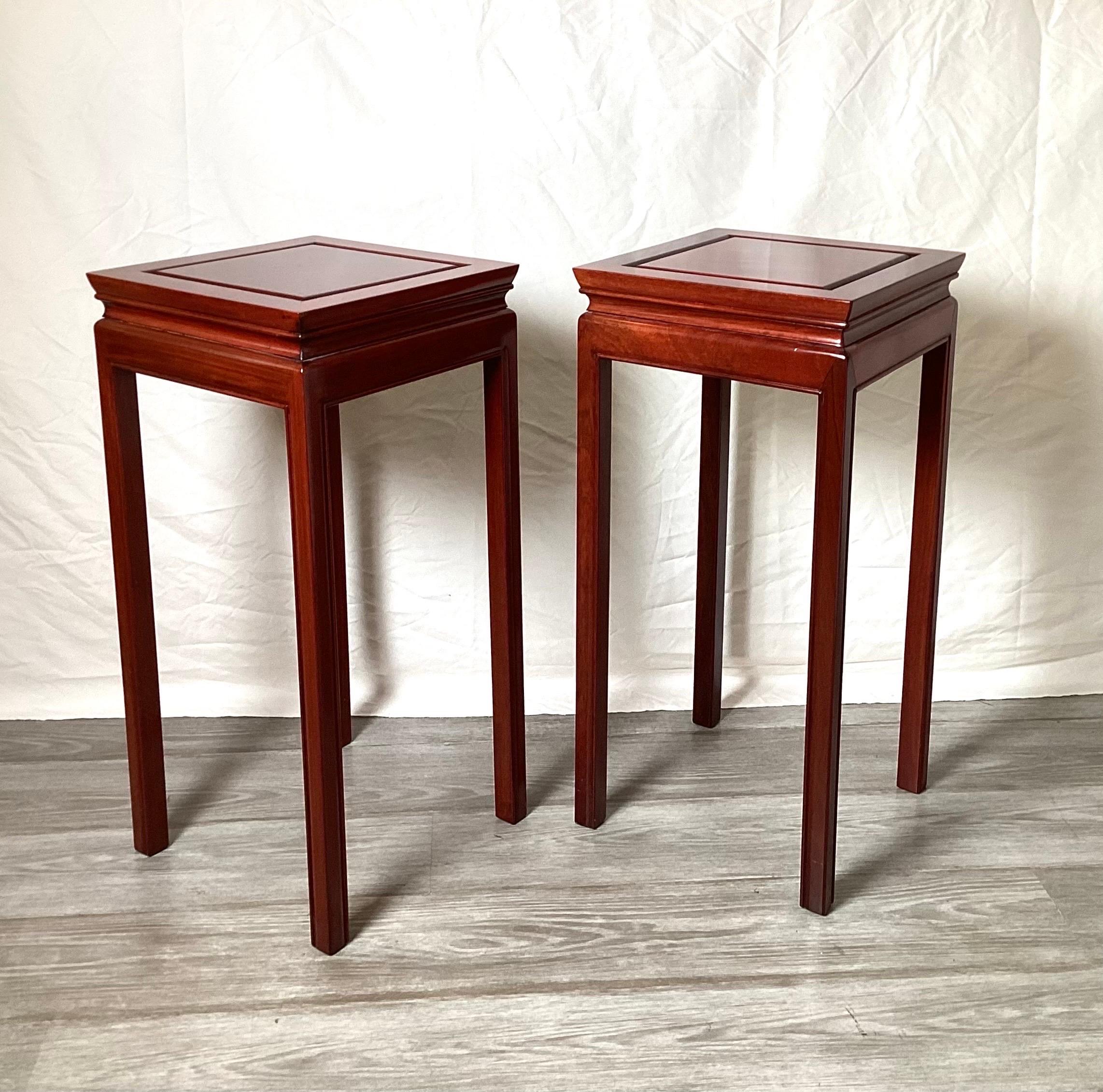 20th Century Pair of Chinese Square Stands of Tables For Sale