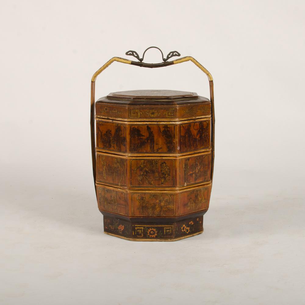A pair of Chinese Wedding or Picnic Baskets, 19th C. In Good Condition For Sale In Philadelphia, PA