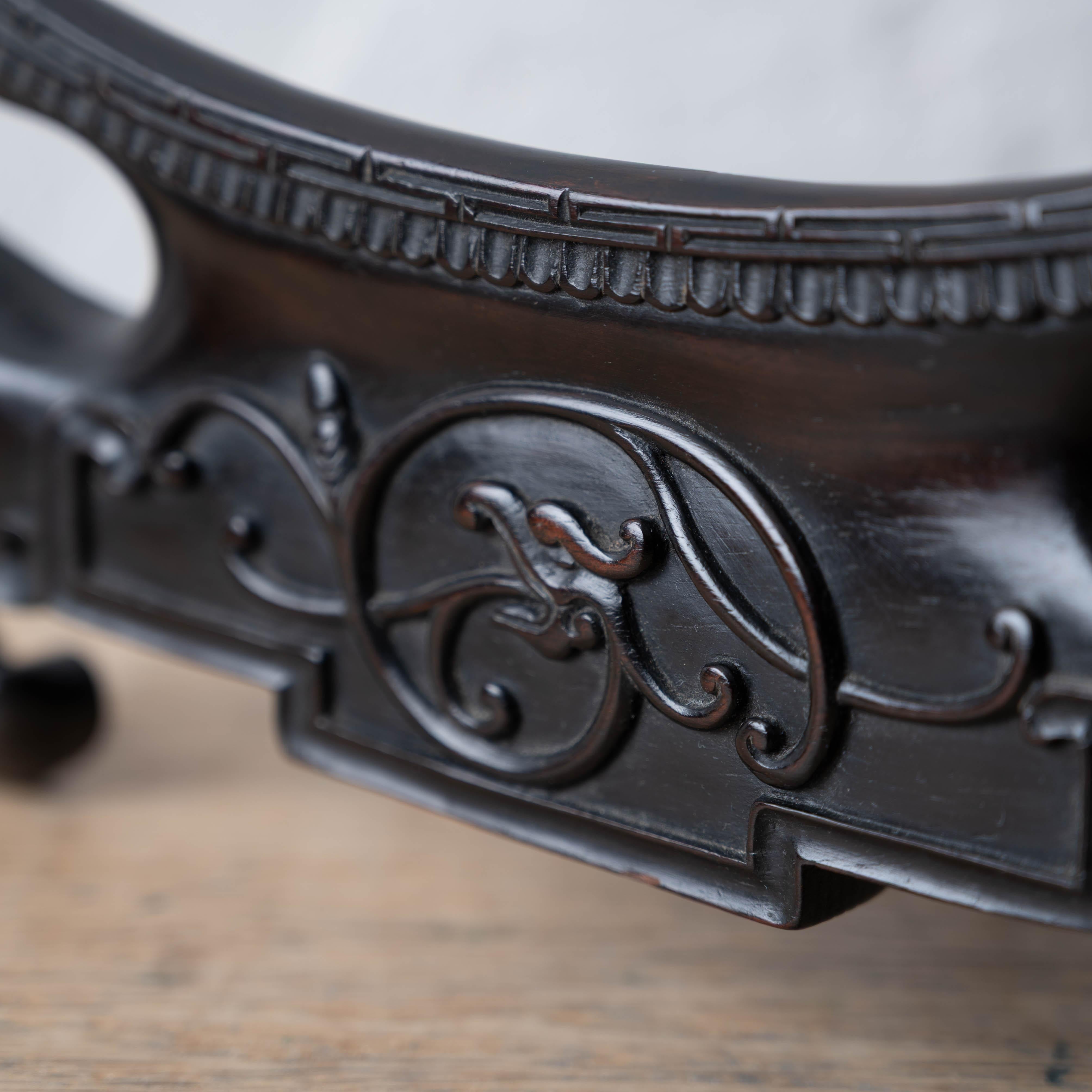 Pareja de percheros chinos Zitan, Siglo XIX en venta 7