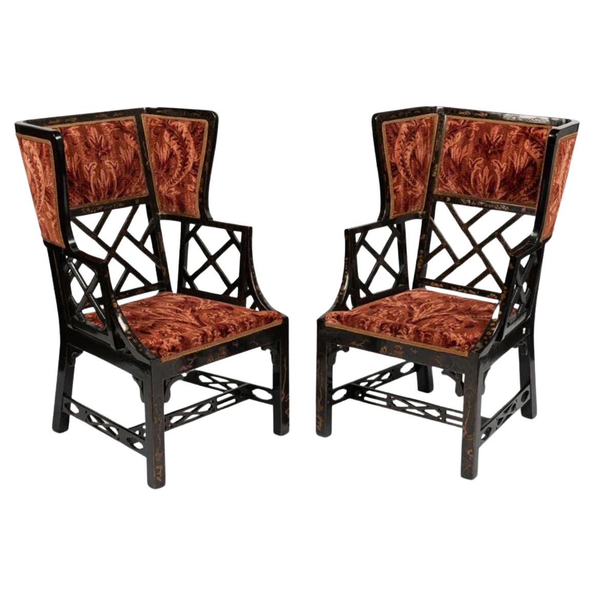 Ein Paar Chinoiserie-Flügelstühle im Chippendale-Stil mit rotem Samt, 20.
