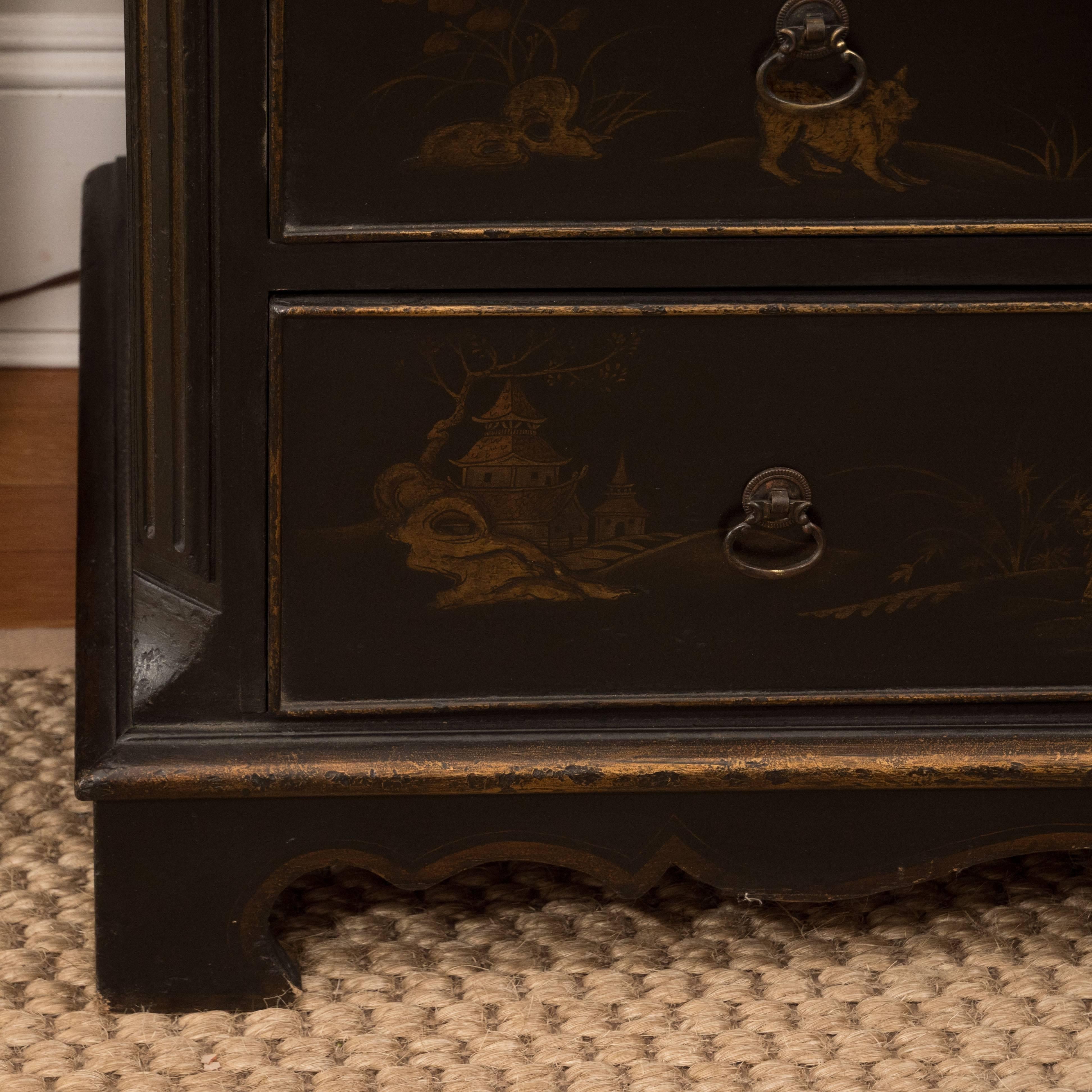 Pair of Chinoiserie Painted Chests In Excellent Condition In New York, NY