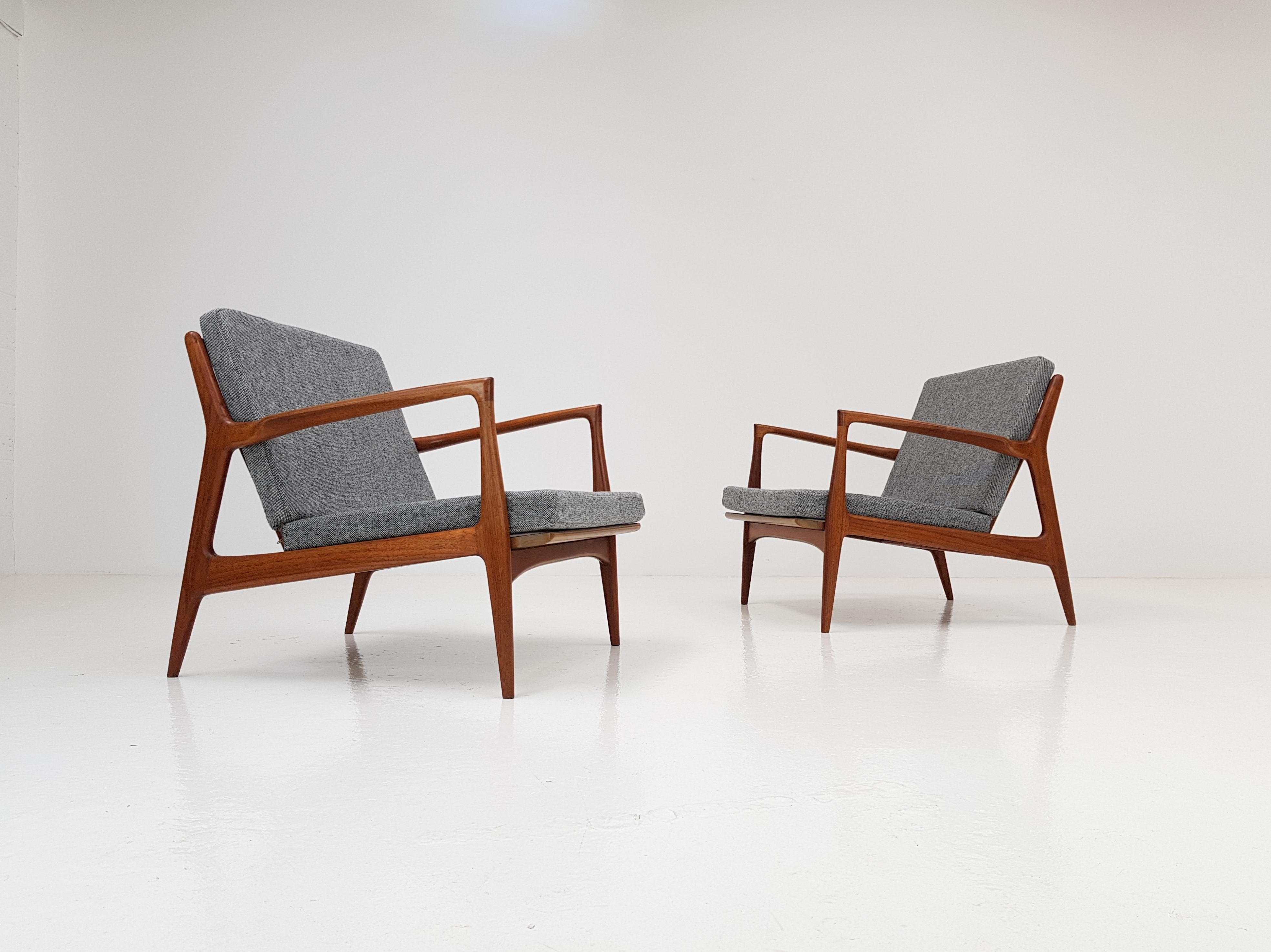 Pair of Chr. Jensen Armchairs in Teak & with New Kvadrat Fabric, Denmark, 1950 In Good Condition In London Road, Baldock, Hertfordshire