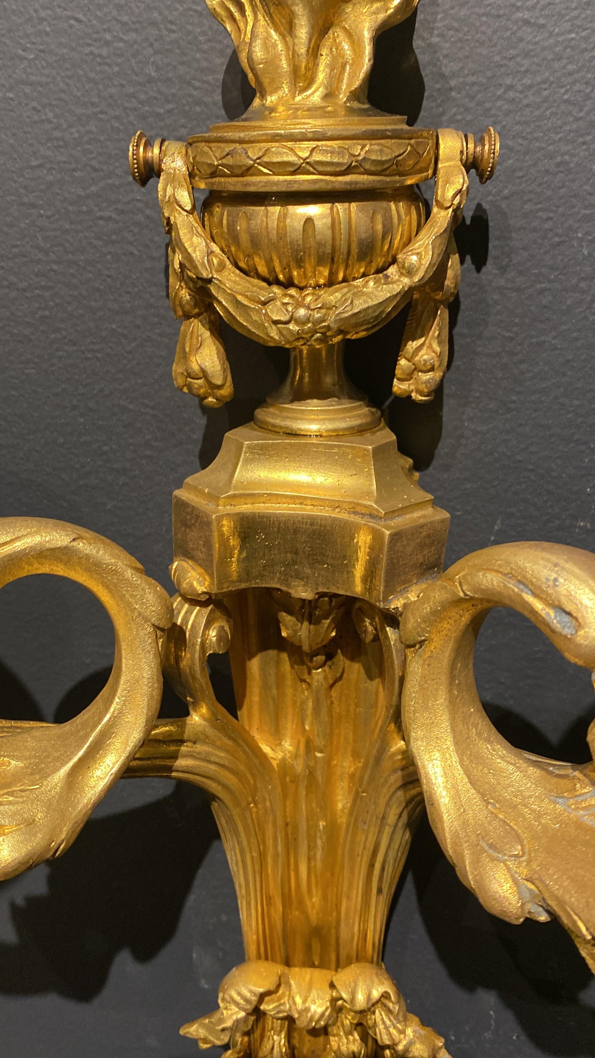 Lámparas francesas de bronce dorado de 1900 con brazos retorcidos en Bueno estado para la venta en New York, NY