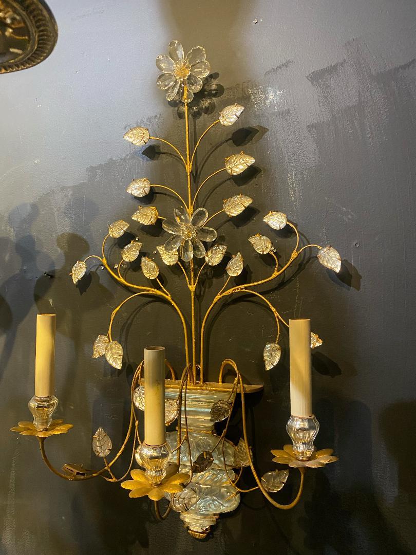 Grandes Bagues en métal doré, 3 Lights Sconces des années 30 Bon état - En vente à New York, NY