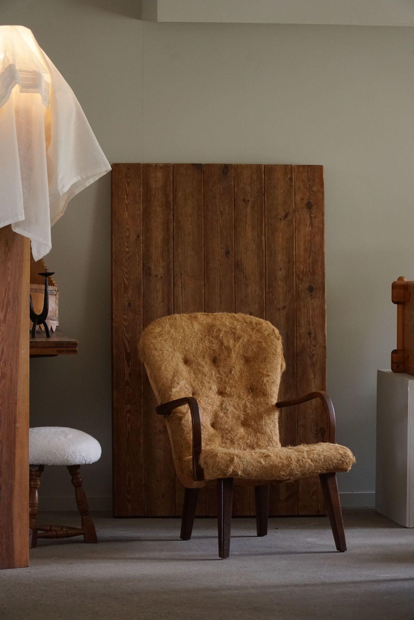 A Pair of Clam Lounge Chairs, Danish Mid Century Modern, Made in the 1950s 10