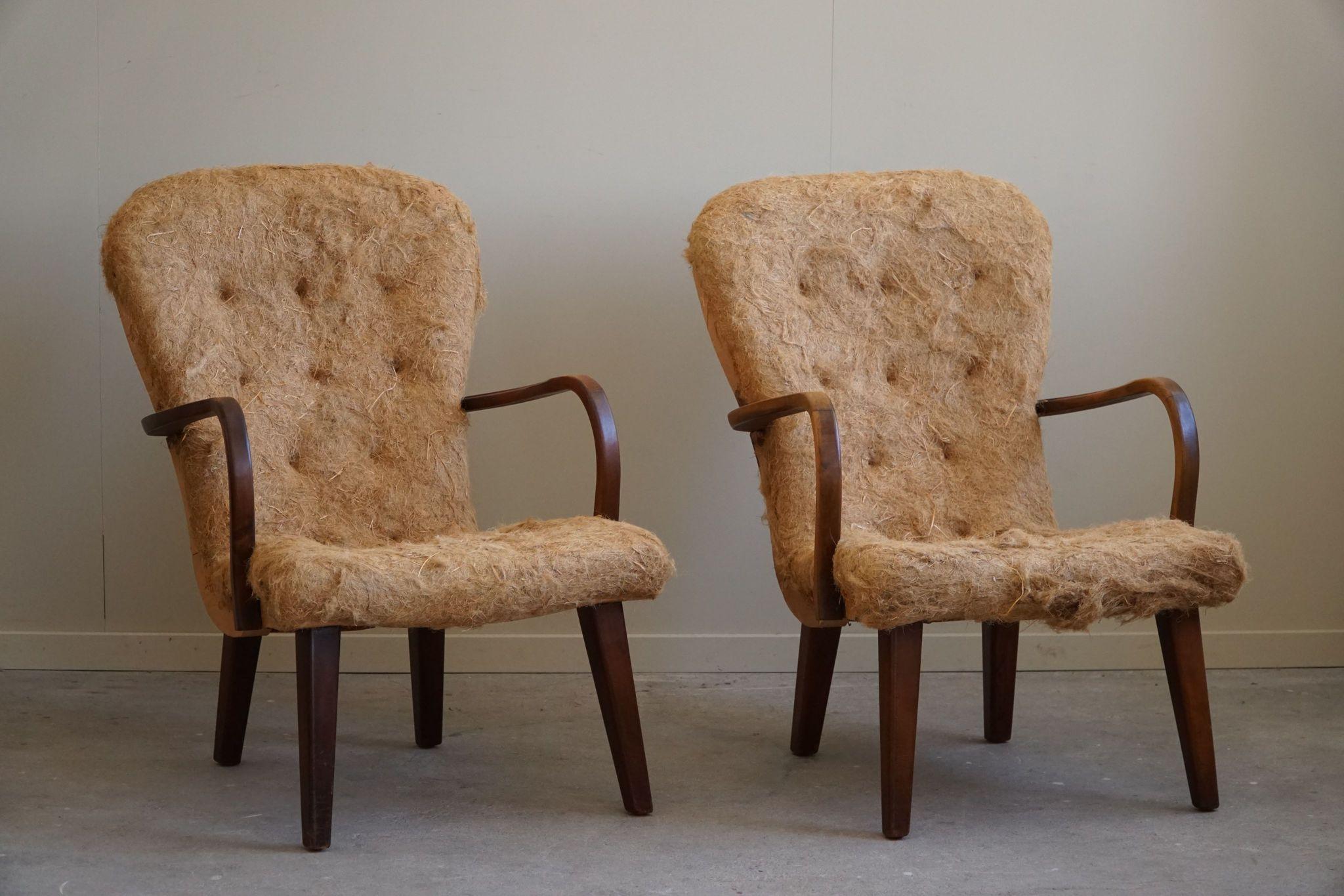 A Pair of Clam Lounge Chairs, Danish Mid Century Modern, Made in the 1950s 12