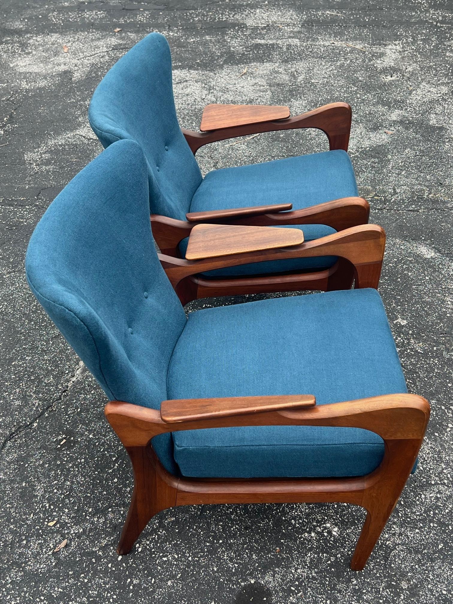 Pareja de sillones clásicos Adrian Pearsall con brazos en ángulo Ca' 1960's Moderno de mediados de siglo en venta
