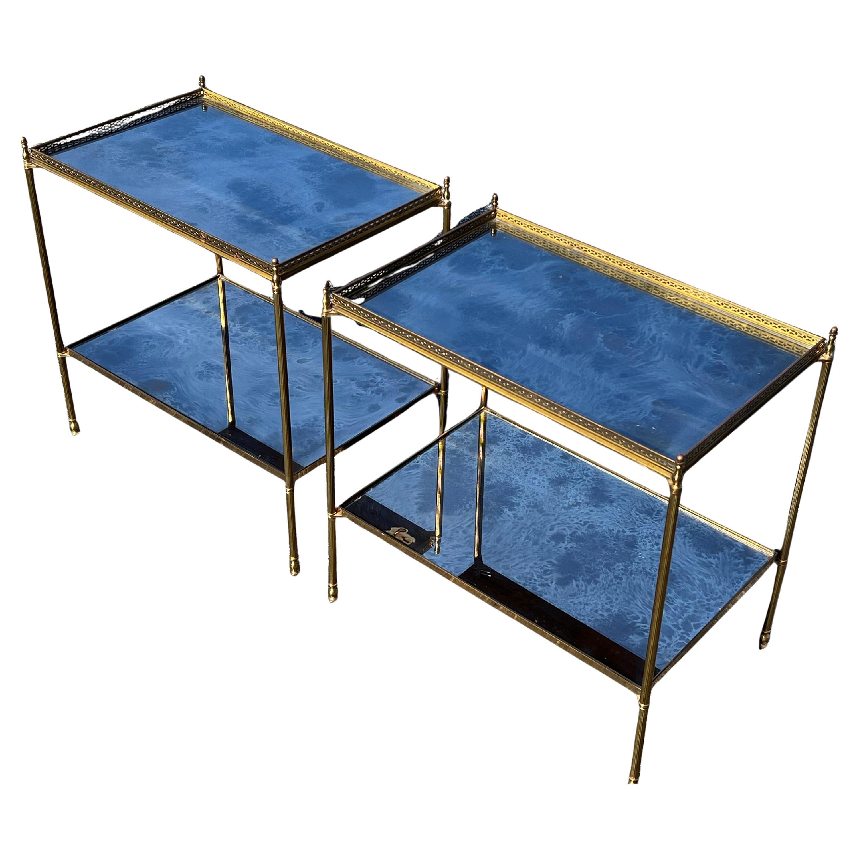 Ein Paar Classic Bagues Beistelltische mit Eglomise-Platten ca' 1970's im Angebot