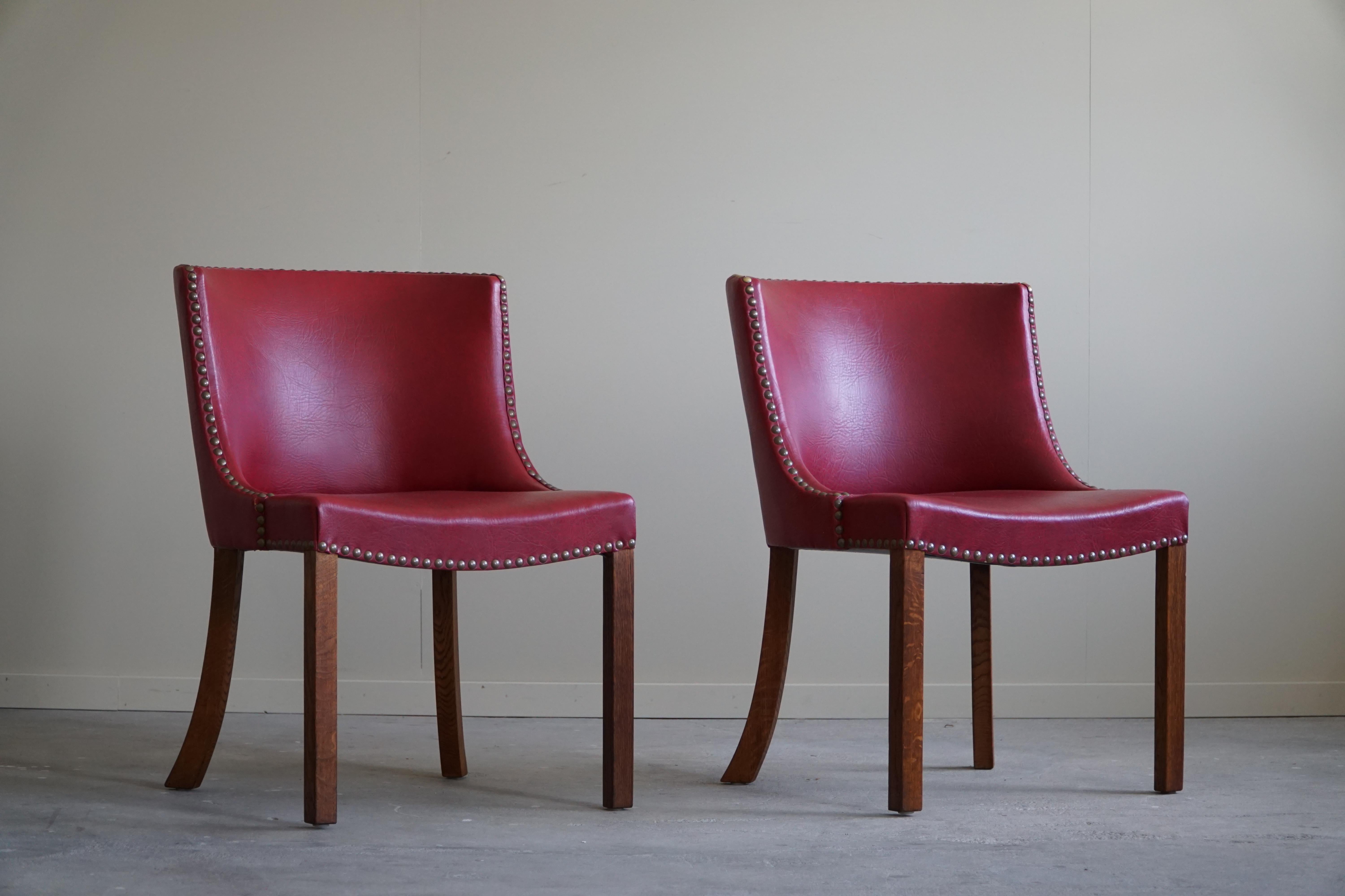 A Pair of Classic Chairs in Oak and Leather, Danish Modern, Kaj Gottlob, 1950s 5