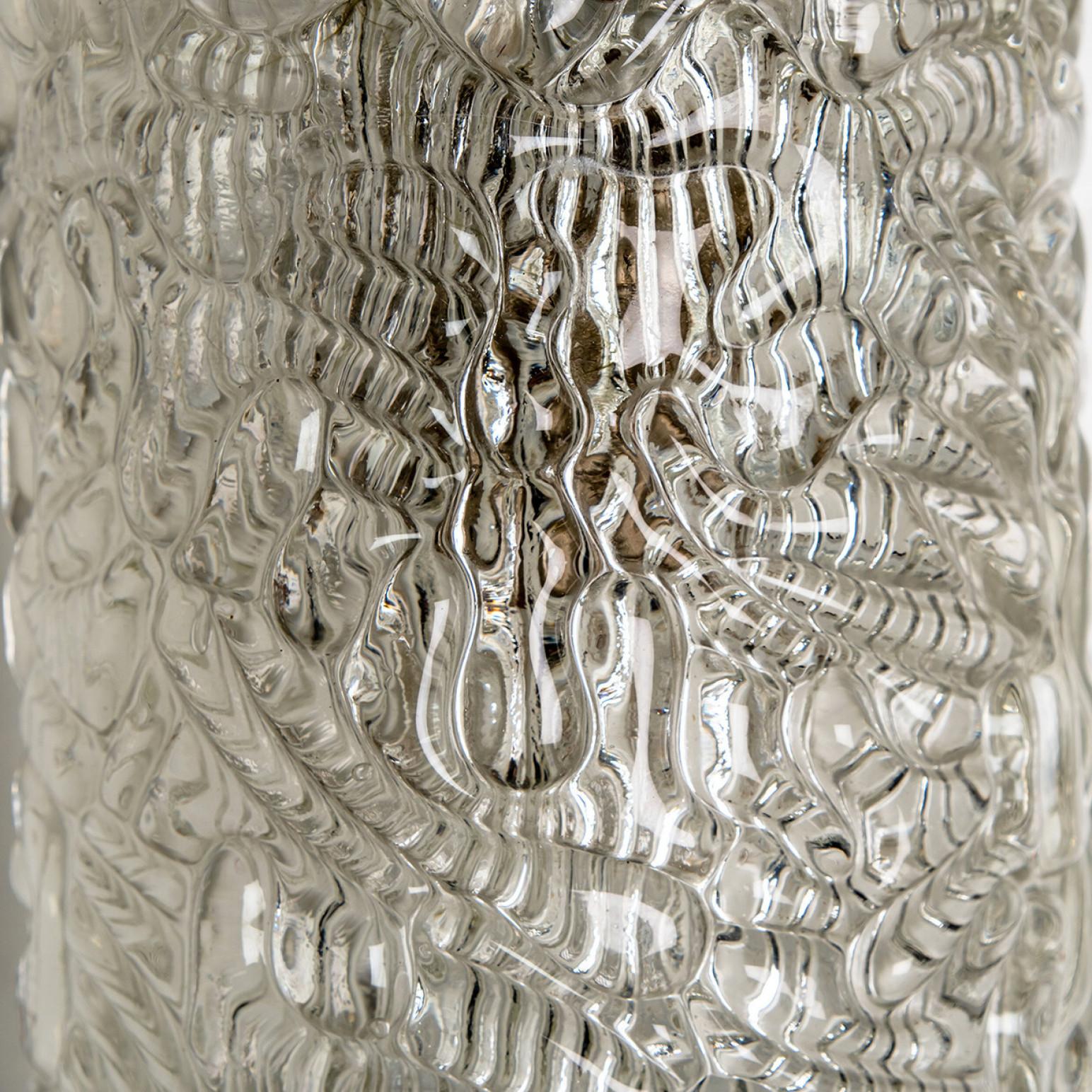 A pair of Clear Bubbled Glass Wall Light Fixtures by Hillebrand, Germany, 1960s In Good Condition For Sale In Rijssen, NL