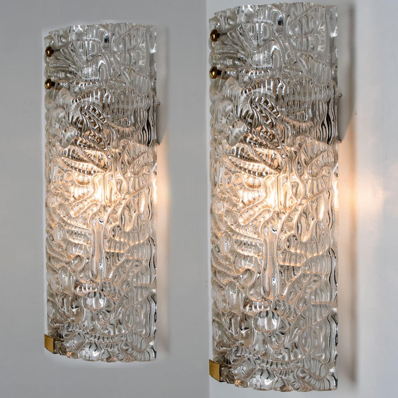 A pair of Clear Bubbled Glass Wall Light Fixtures by Hillebrand, Germany, 1960s For Sale 1