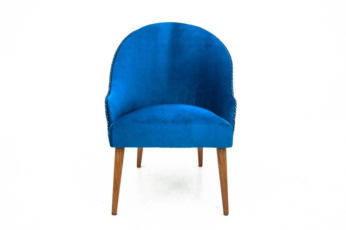A pair of club armchairs, Poland, 1960s In Good Condition For Sale In Chorzów, PL