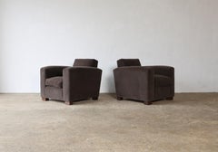 Paire de fauteuils club, tapissés en pure alpaga