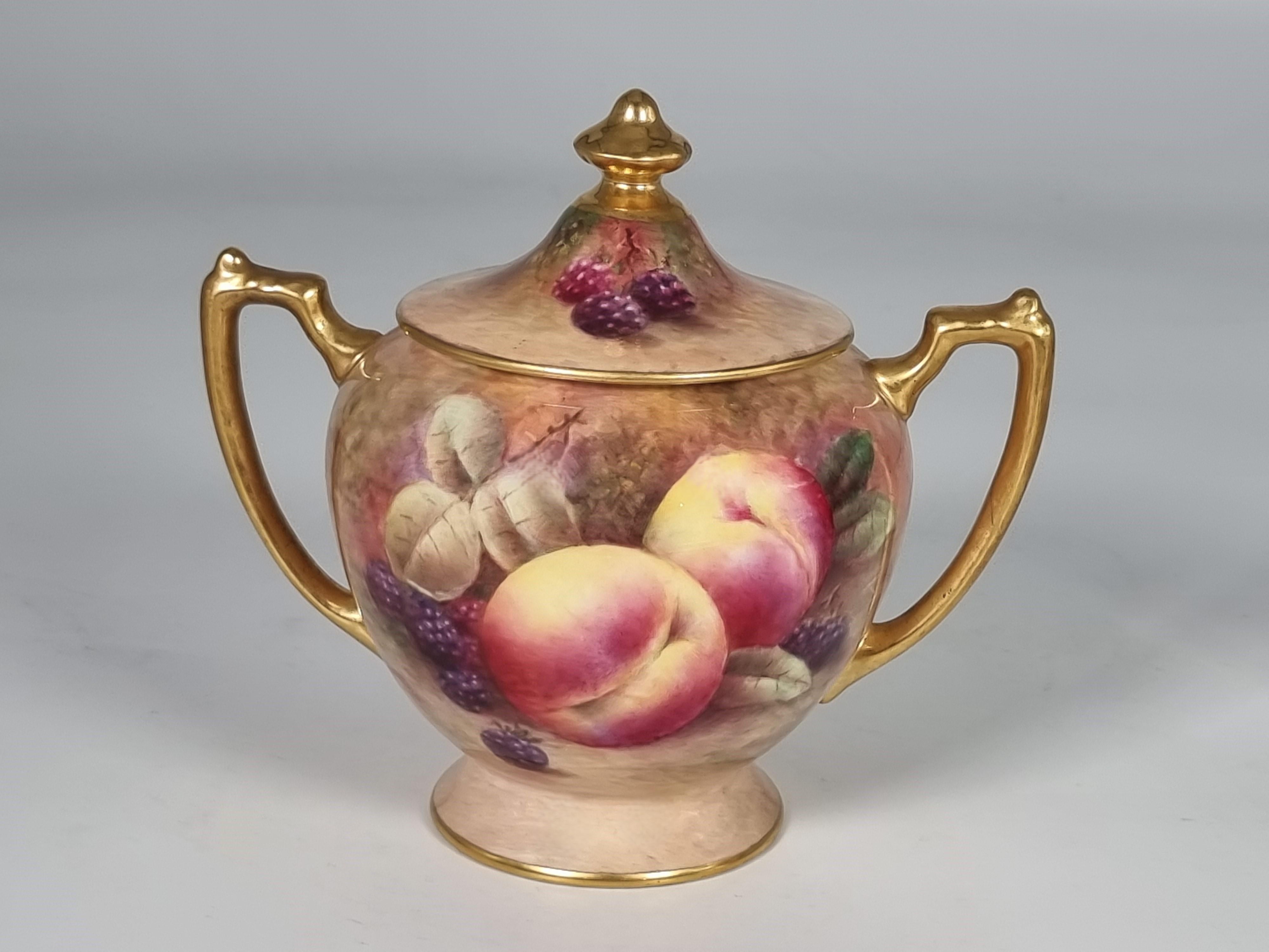 Paire de vases Coalport peints à la main avec des fruits par Richard Budd, anglais en vente 5