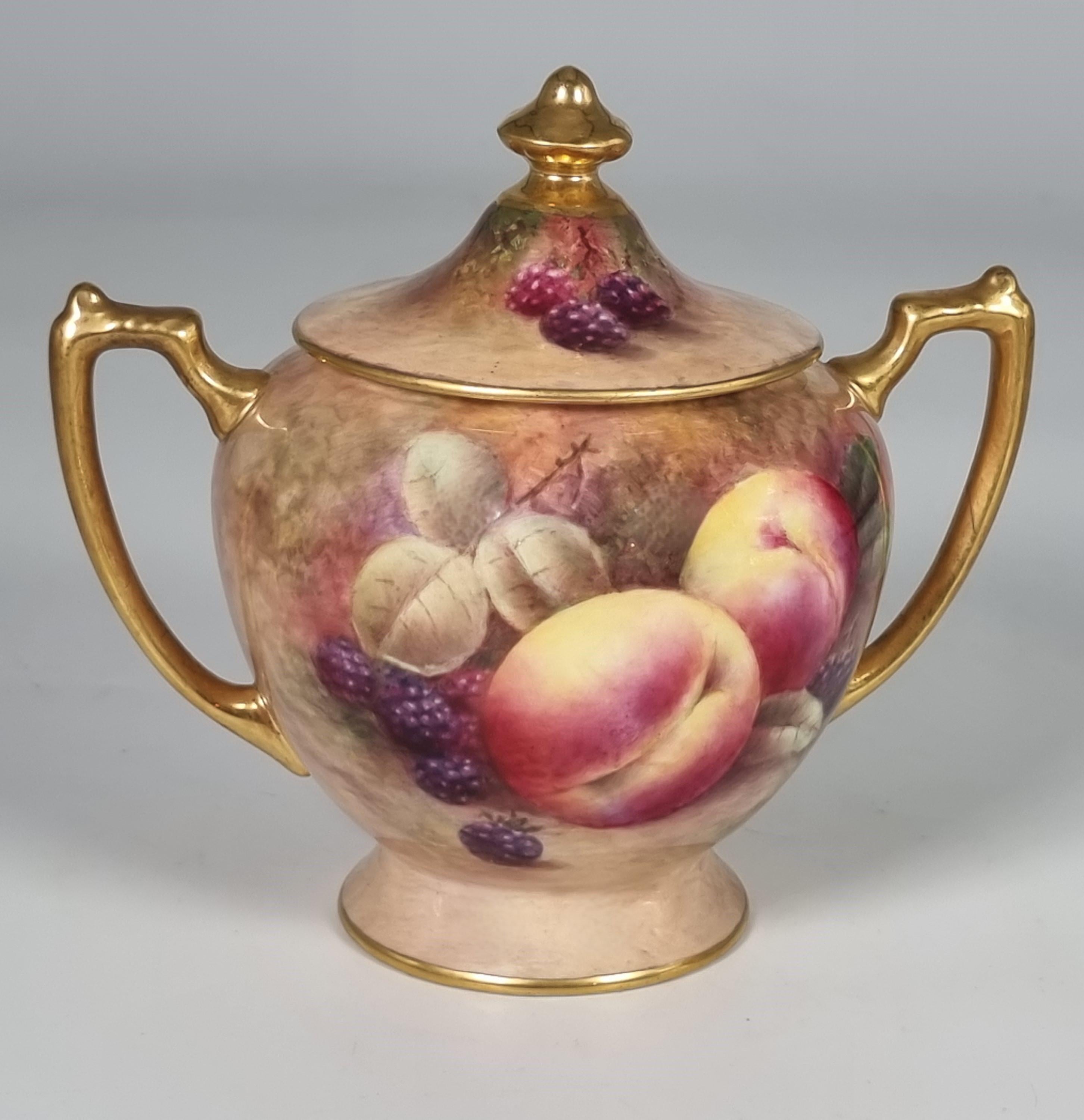 Paire de vases Coalport peints à la main avec des fruits par Richard Budd, anglais en vente 8