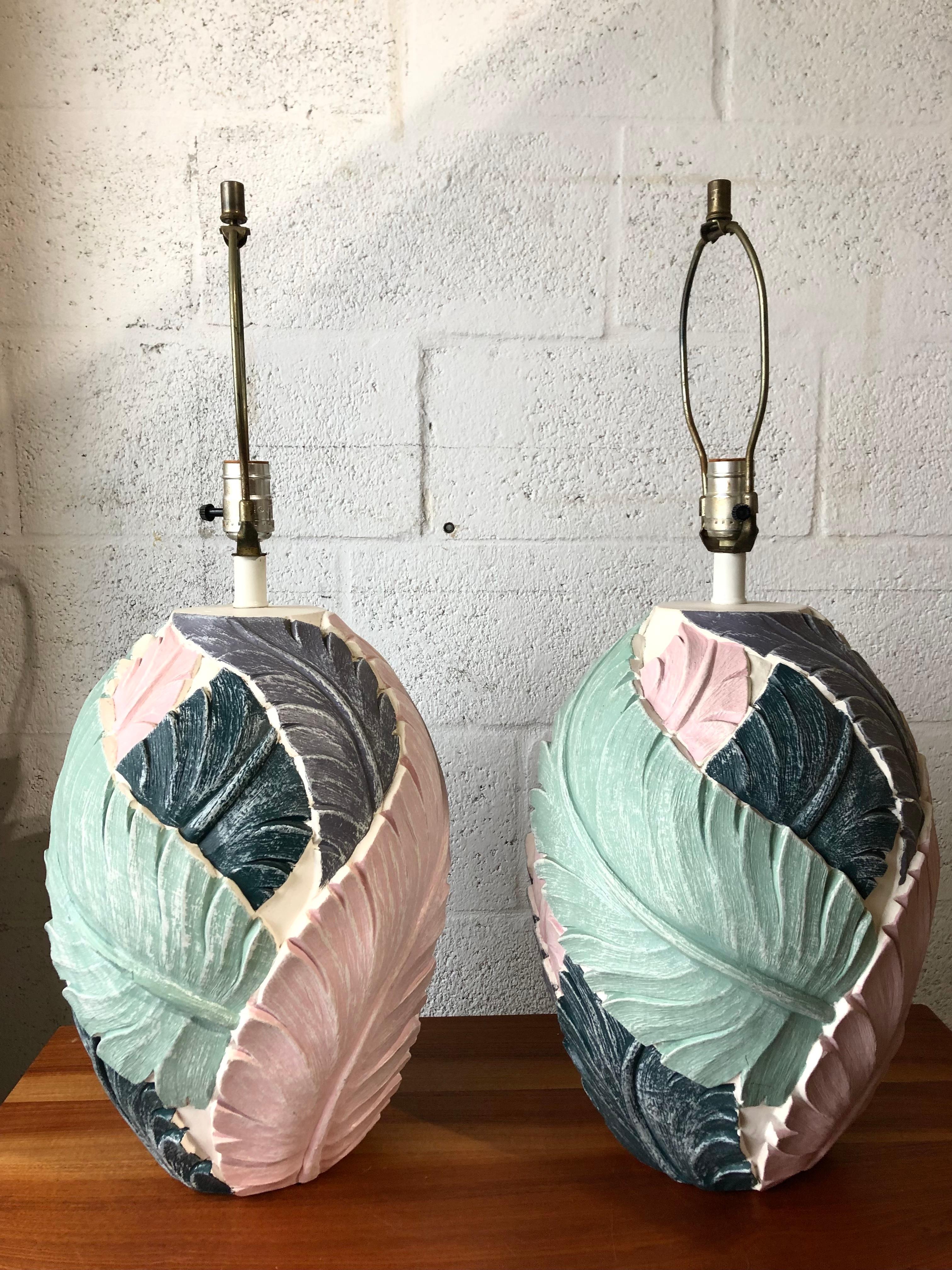 Late 20th Century Pair of Coastal Style Carved Plaster Banana Leaves Table Lamps For Sale