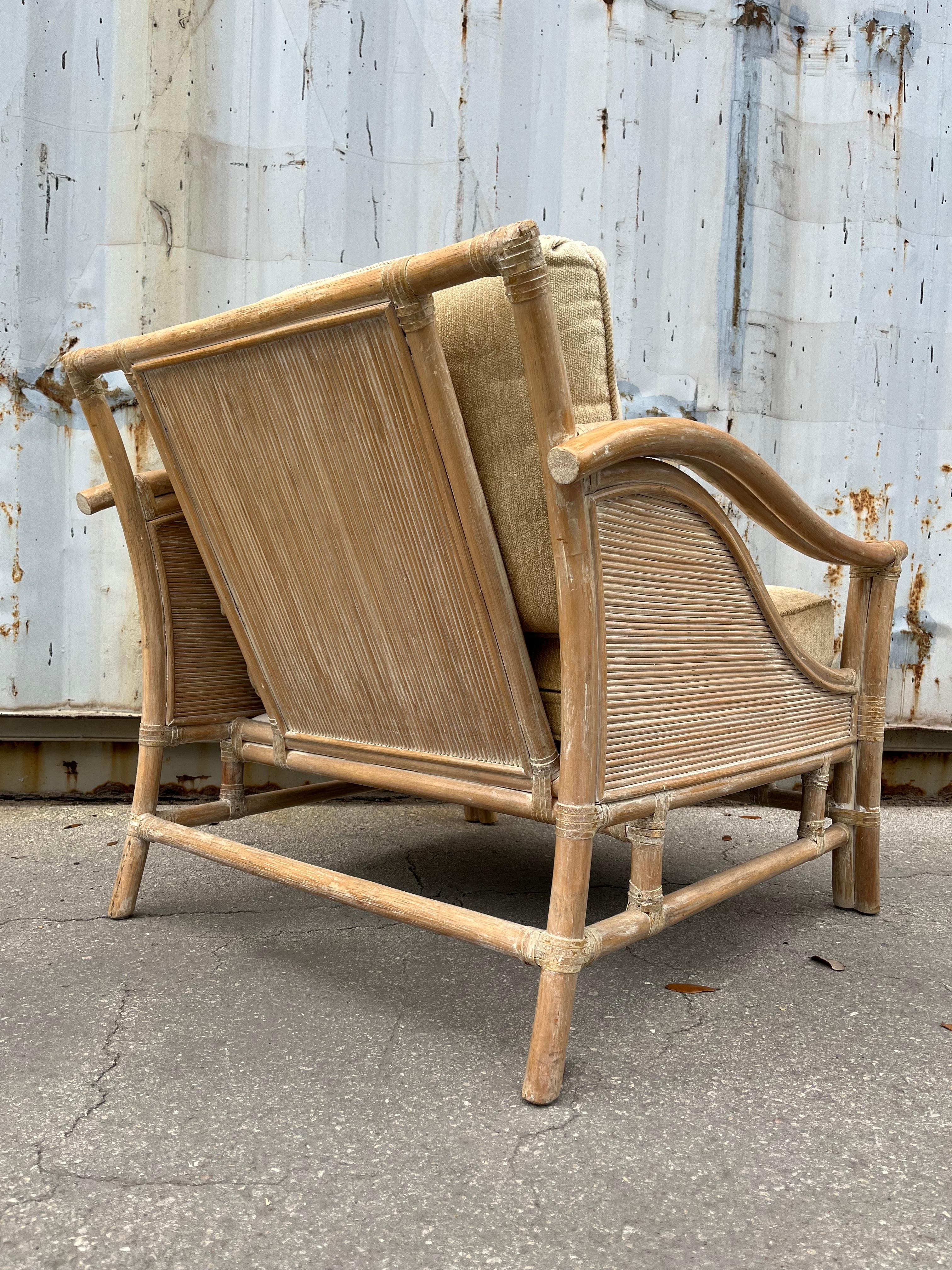 Un Par De Sillas De Tumbona De Ratán Estilo Costero Es La Manera De McGuire. C. 1980s en venta 6