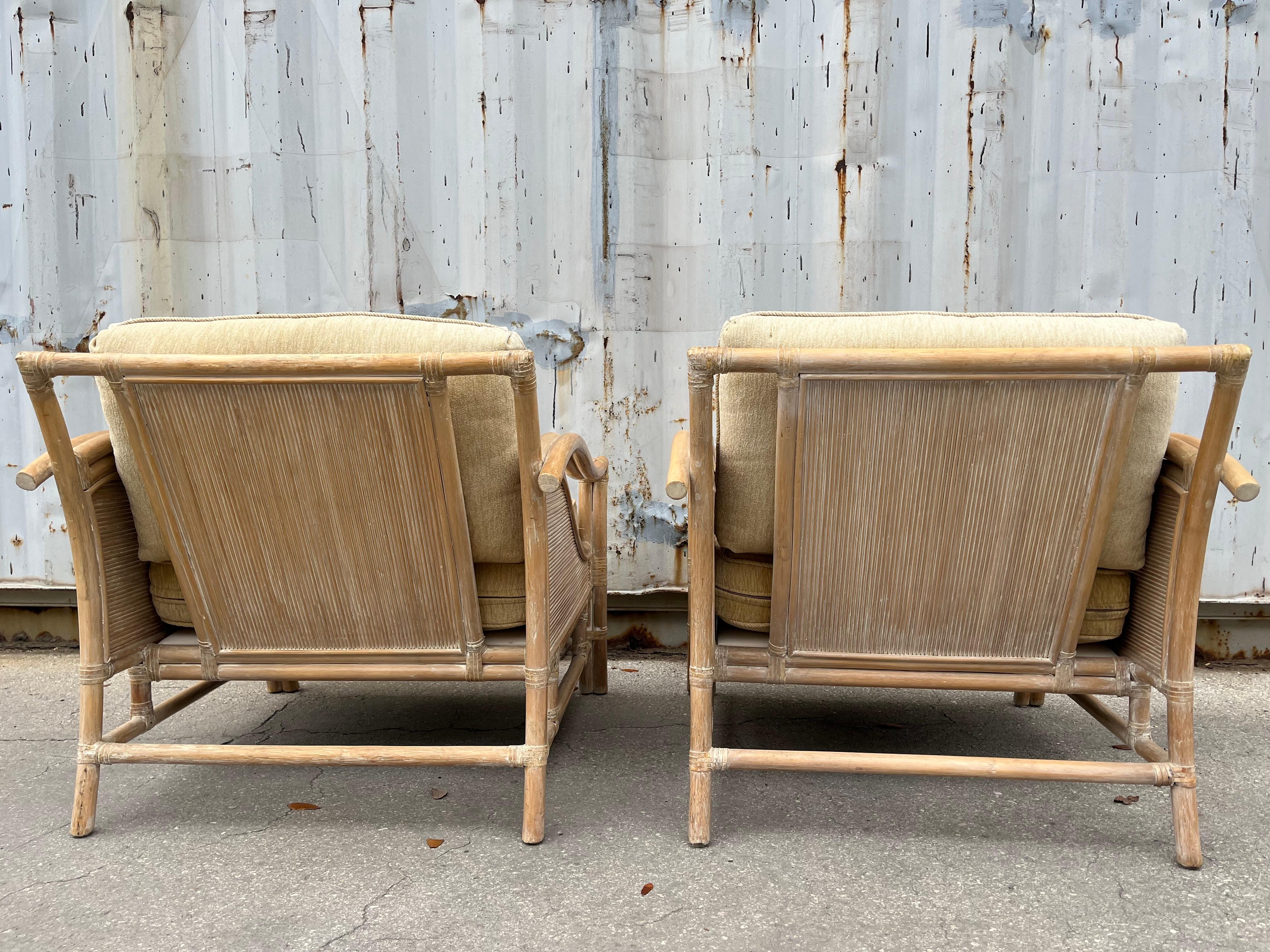 Un Par De Sillas De Tumbona De Ratán Estilo Costero Es La Manera De McGuire. C. 1980s en venta 3