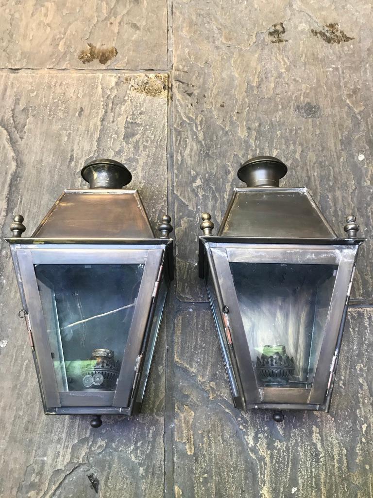 Pair of Copper Wall Lanterns In Good Condition For Sale In Southall, GB