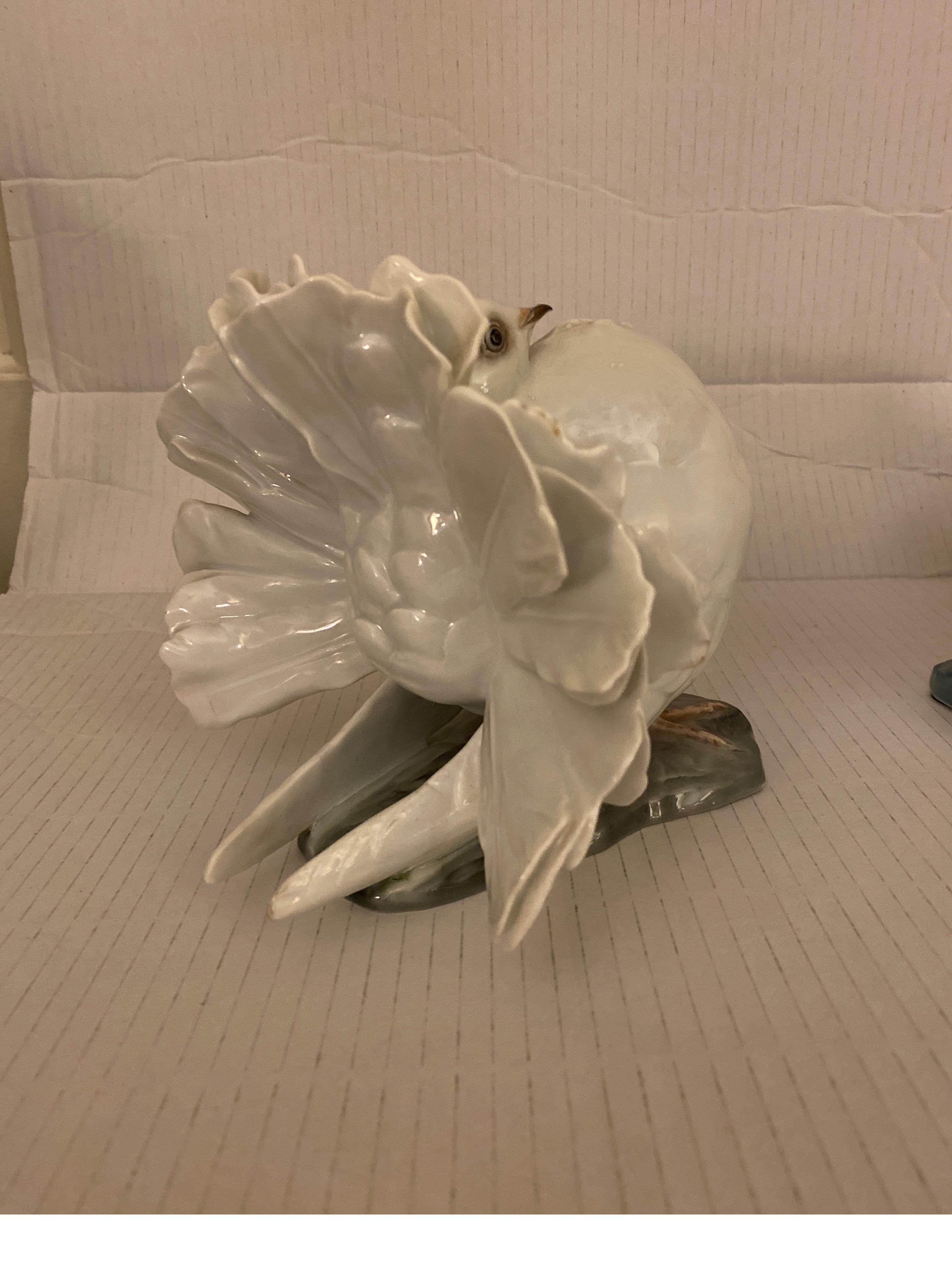 Pair of Courting White Doves, Rosenthal, Germany, 1930's In Excellent Condition In Lambertville, NJ