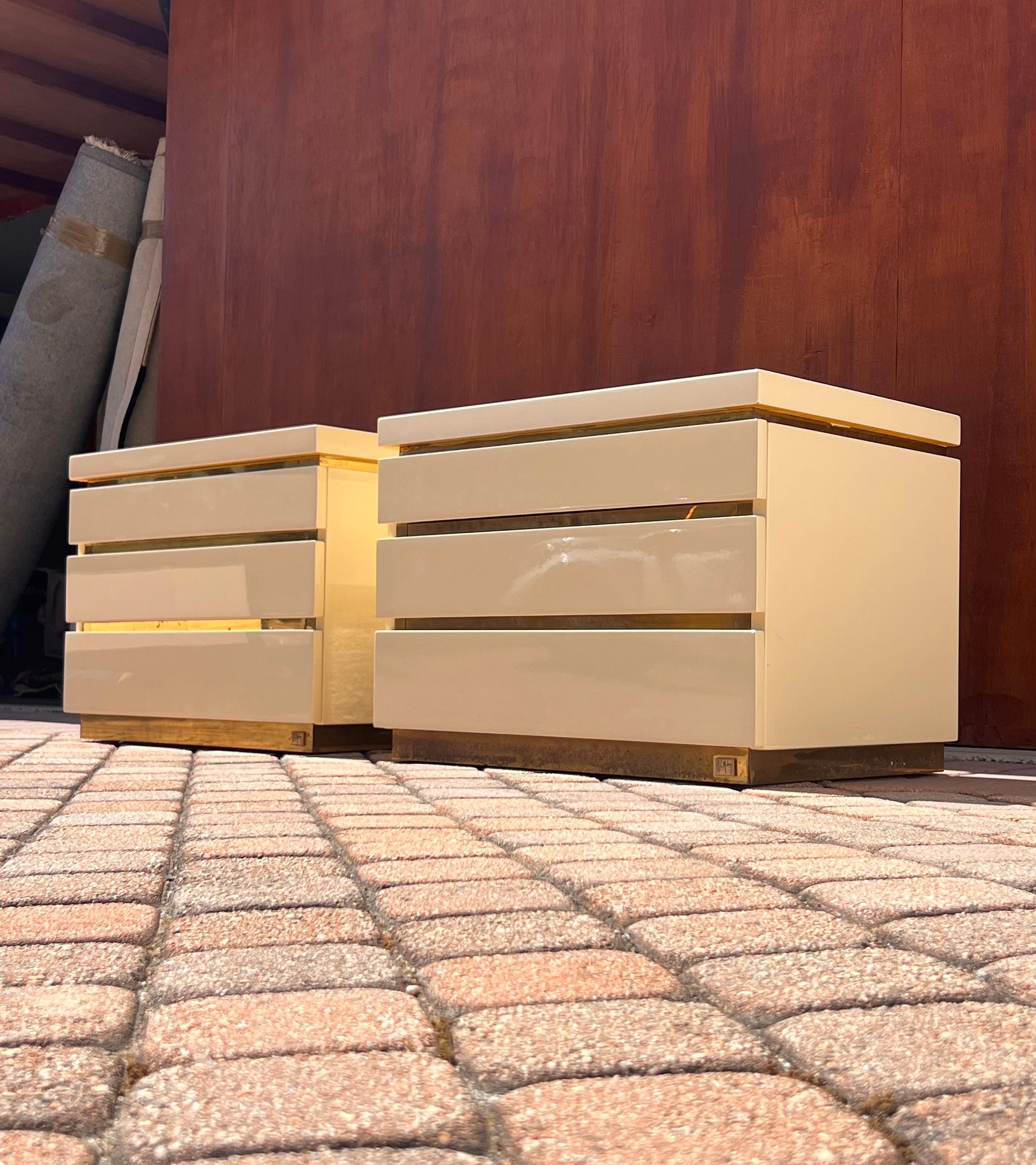 A pair of cream lacquered nightstands by Jean Claude Mahey, signed, circa 1980 For Sale 12
