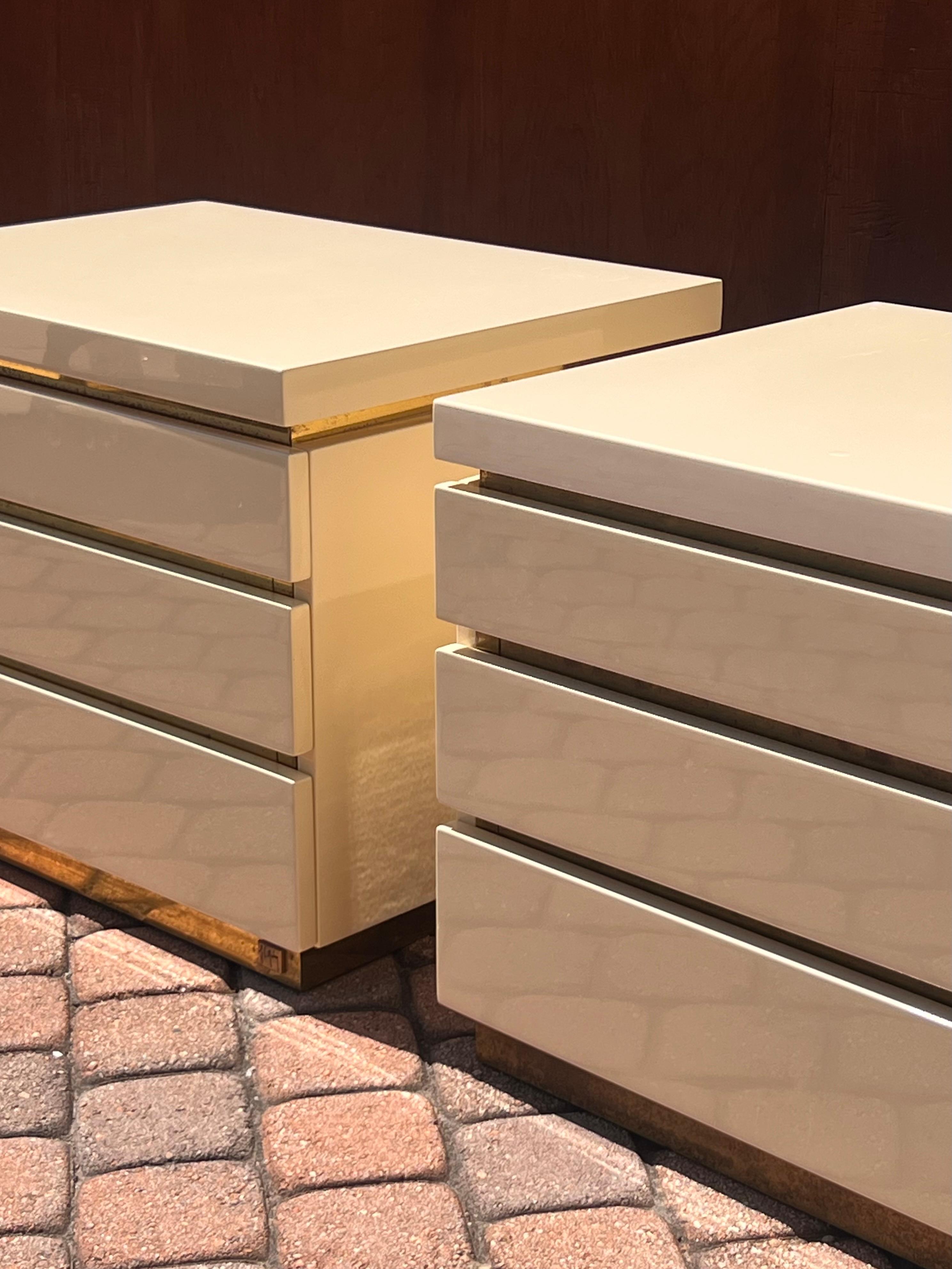 A pair of cream lacquered nightstands by Jean Claude Mahey, signed, circa 1980 For Sale 1