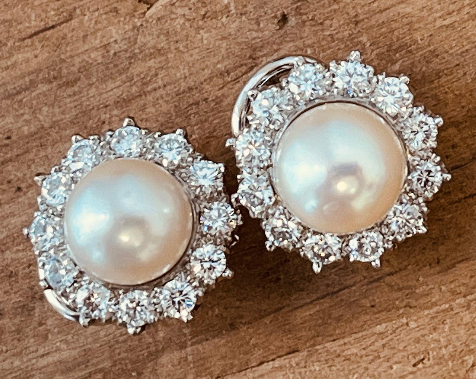 A Pair of Cultured Pearl and Diamond Earclips Mounted in Platinum. Circa 1970's  For Sale 7