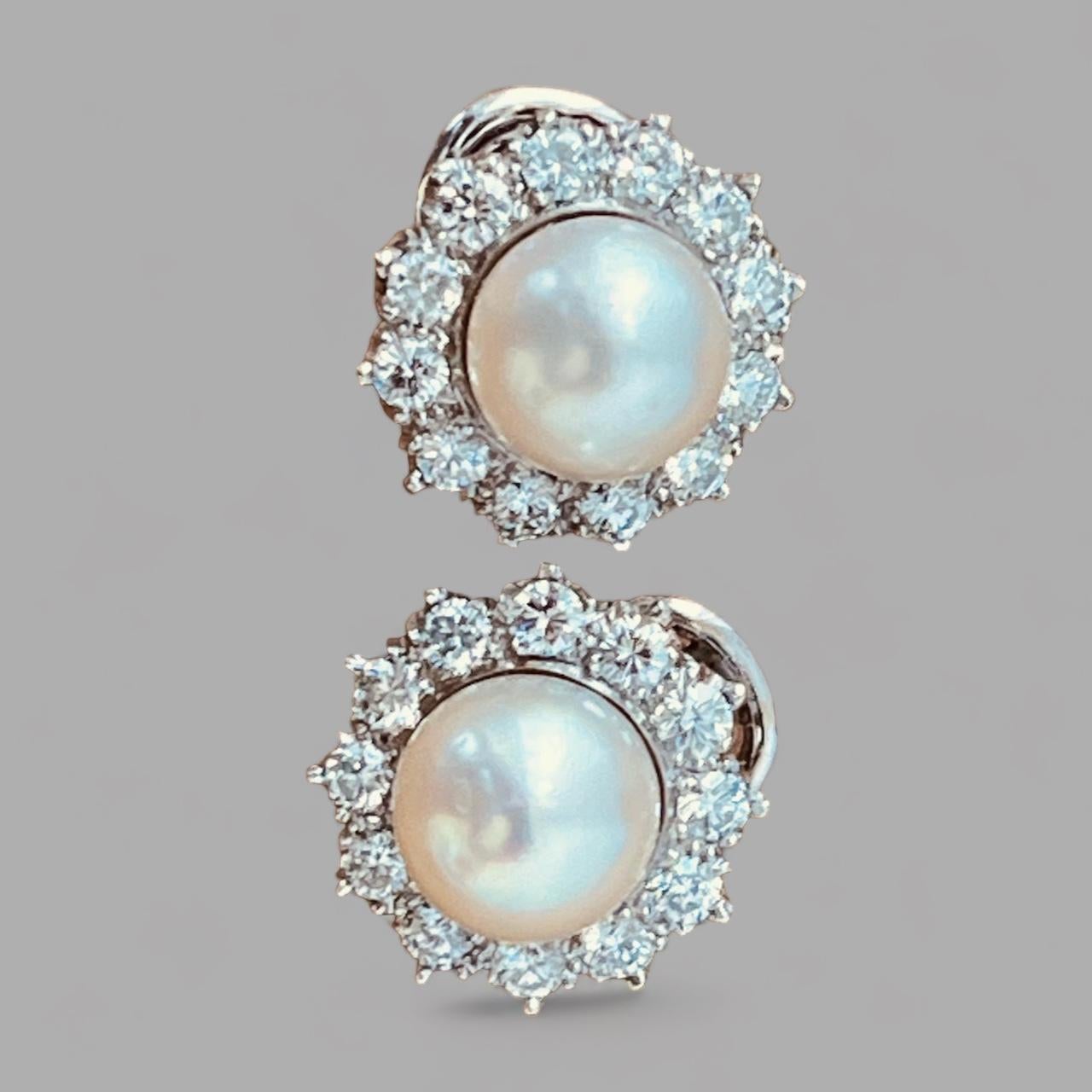 A Pair of Cultured Pearl and Diamond Earclips Mounted in Platinum. Circa 1970's  For Sale 4
