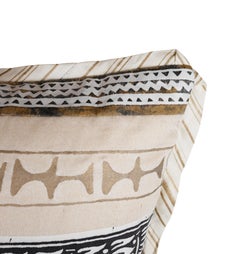 Ein Paar Kissen mit Vintage Fortuny-Besätzen