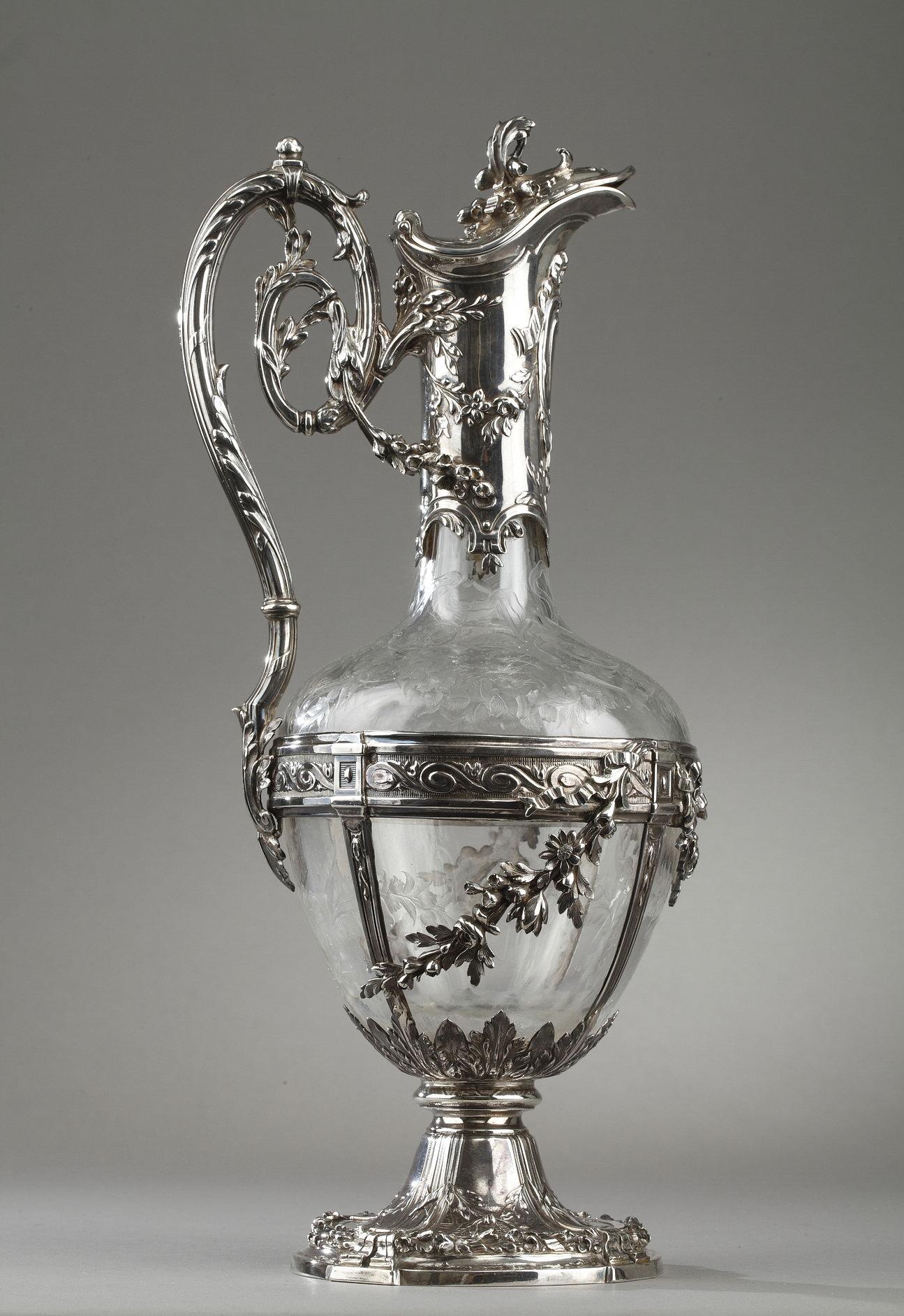 Paar Dekanter aus geschliffenem Glas mit Silbermontierung, 19. Jahrhundert, Edmond Tétard (Louis XV.) im Angebot