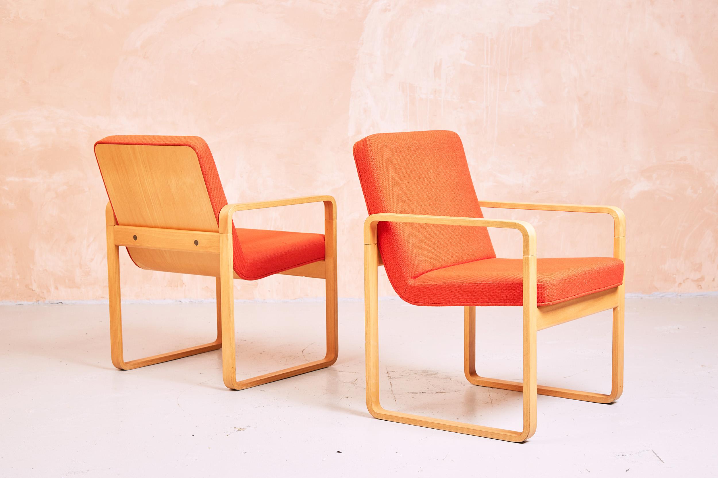 Pair of Danish Armchairs by Rud Thygesen & Johnny Sørensen for Magnus Olesen In Good Condition For Sale In London, GB