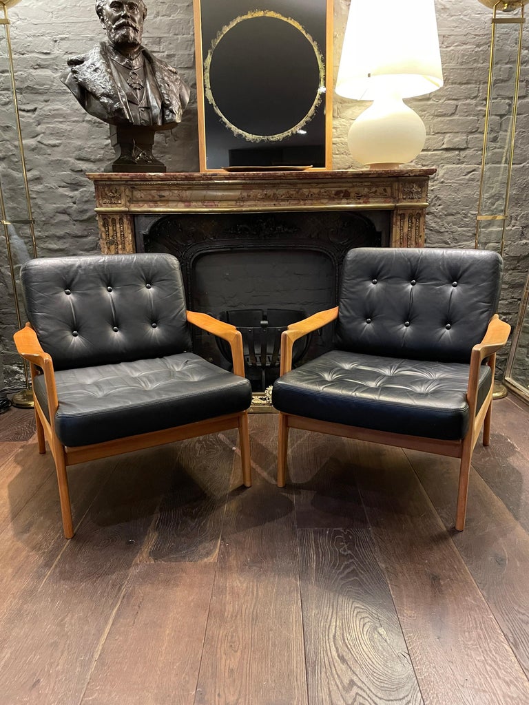 Pair of Danish Black Leather and Cherry Wood Armchairs In Good Condition For Sale In London, GB