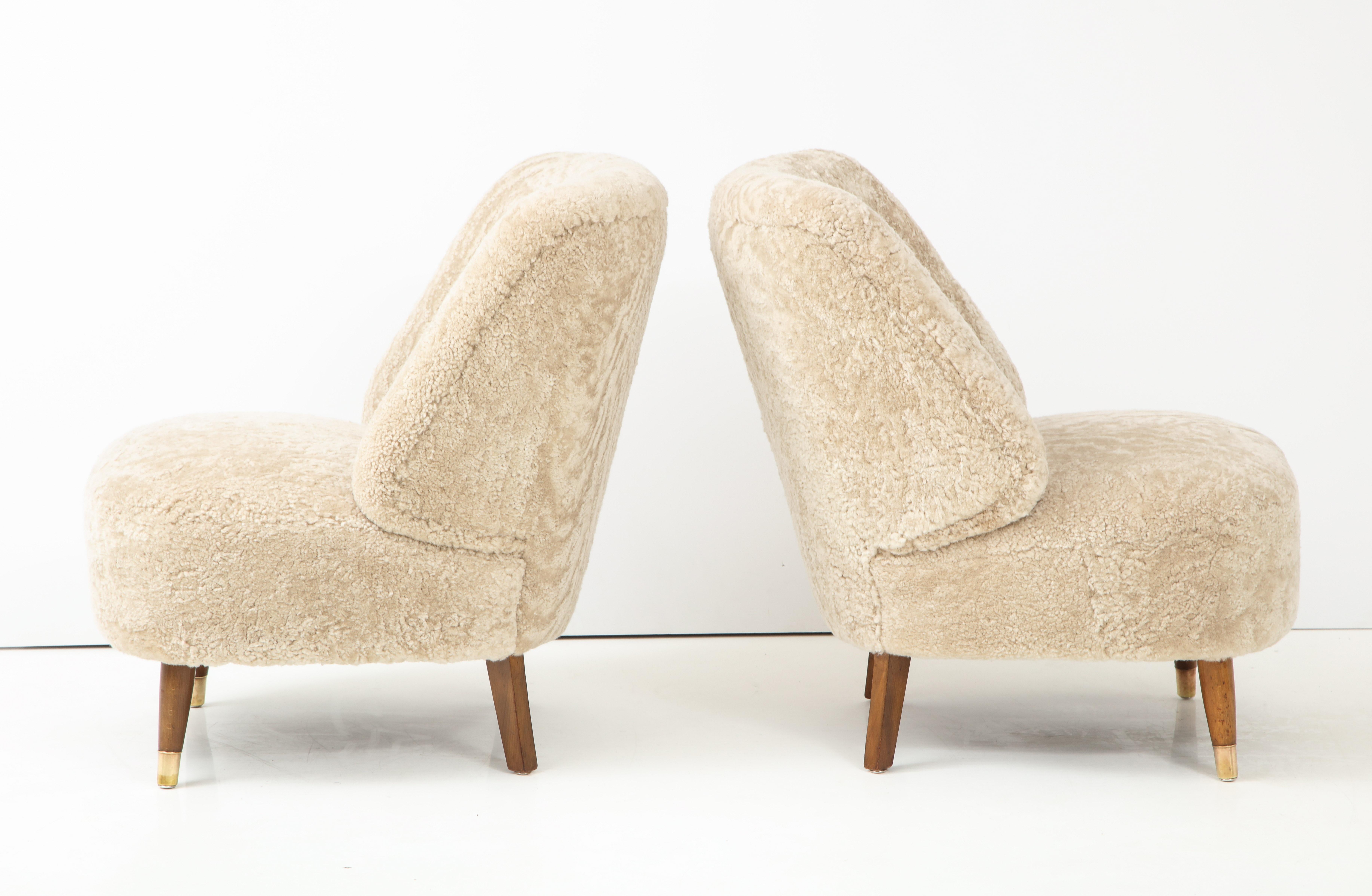 Pair of Danish Design Sheepskin Upholstered Chairs, circa 1930s In Good Condition In New York, NY